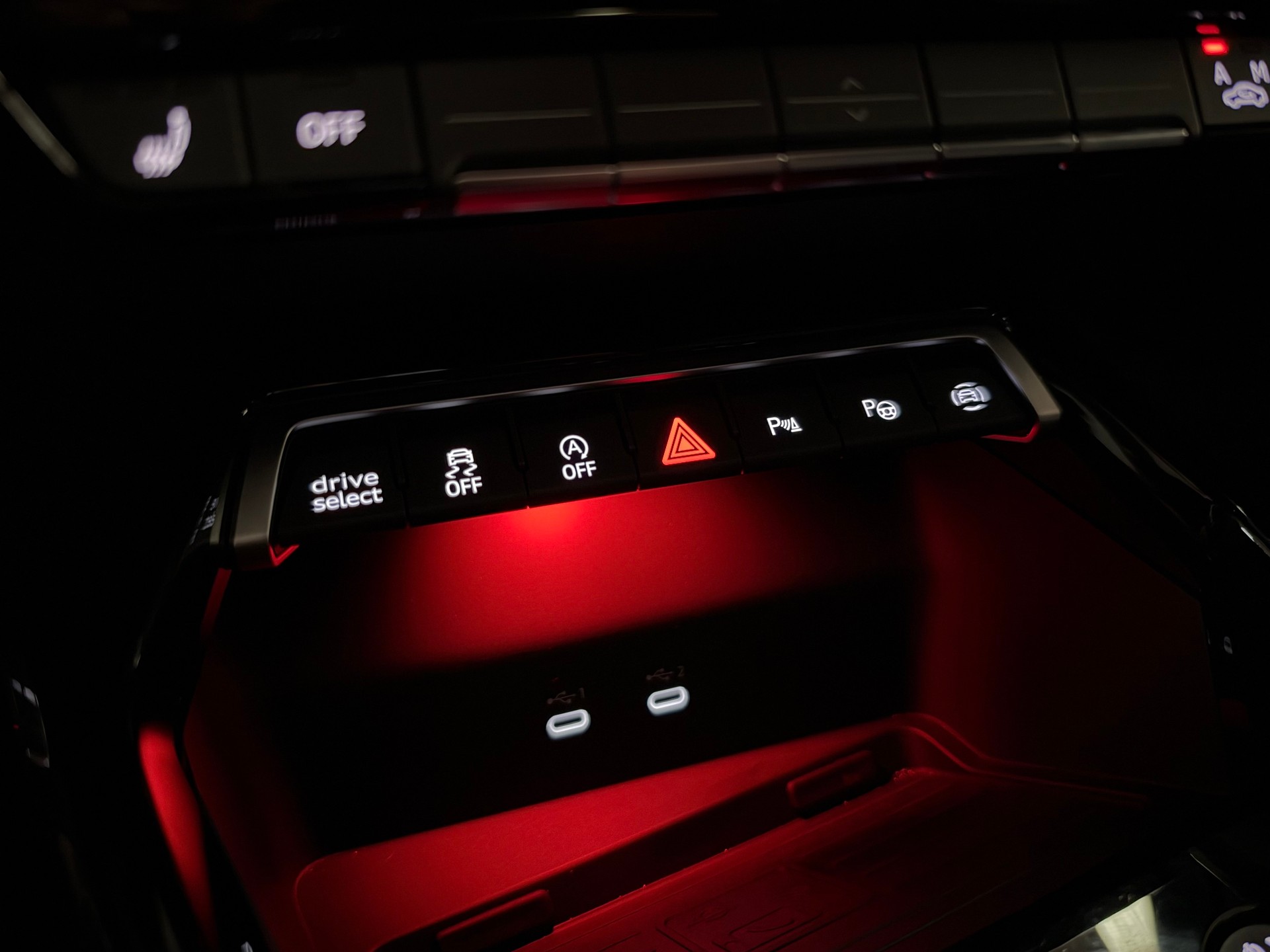 AUDI RS3 Limousine 2.5 TSI quattro S-tronic-image-24