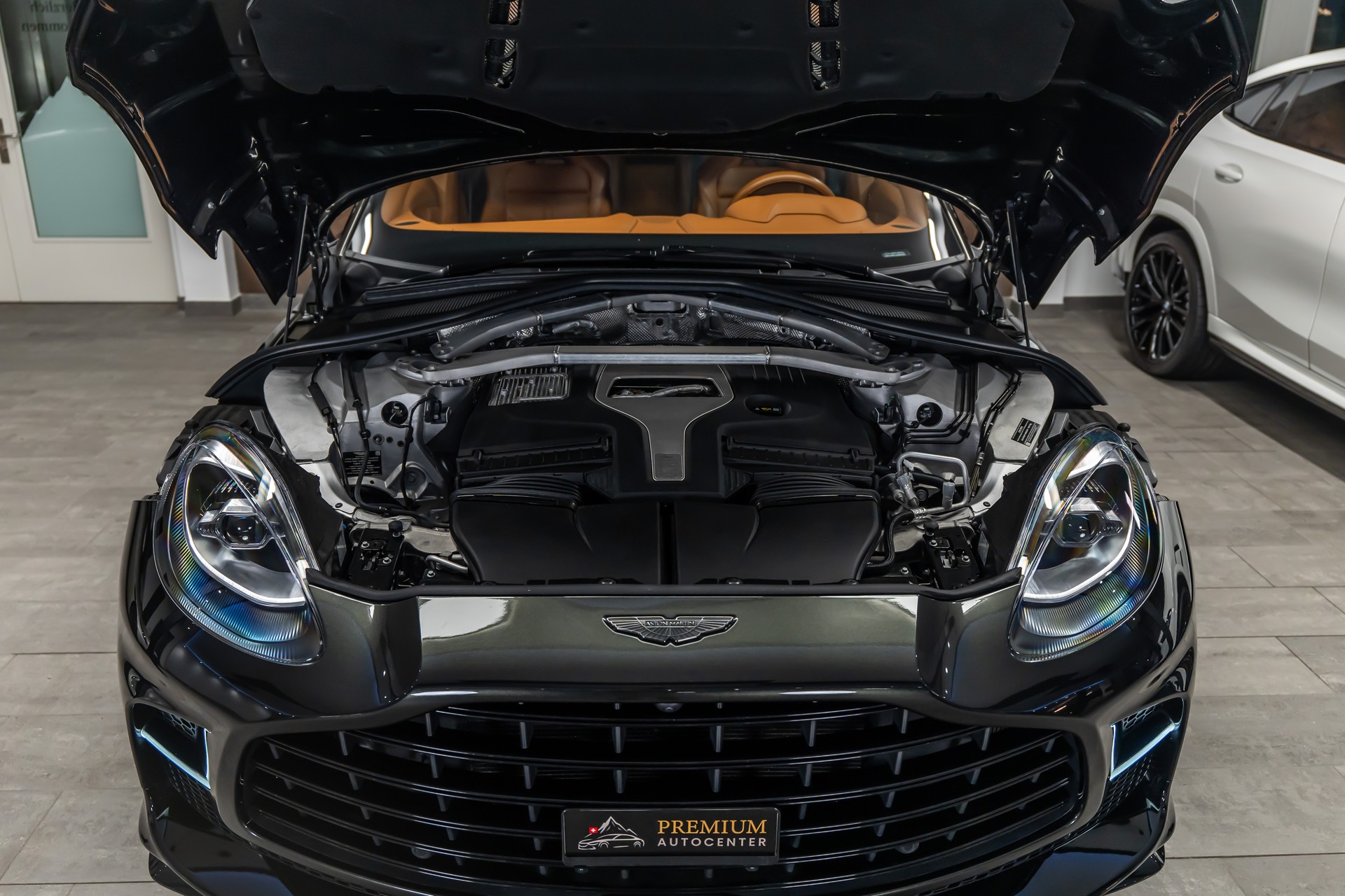 ASTON MARTIN DBX 707 4.0 V8 Bi-Turbo *Sonderlackierung*Garantie*23"*-image-5