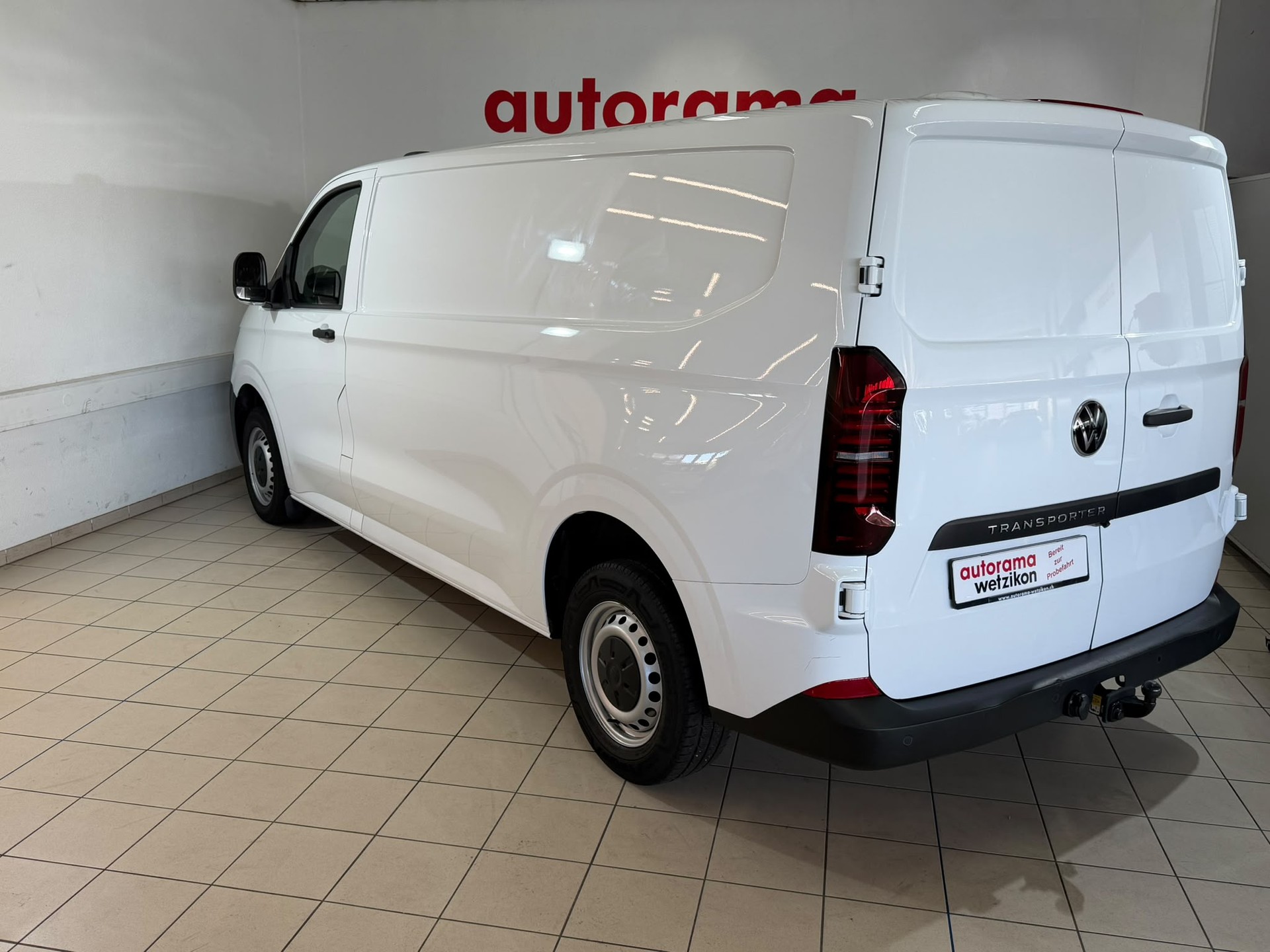 VW Transporter 2.0 TDI Lang-image-2