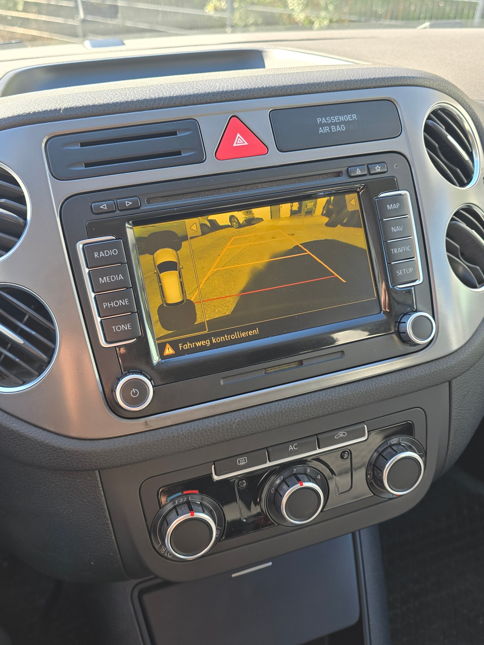 VW Tiguan 2.0 TDI Track&Field Tiptronic-image-14