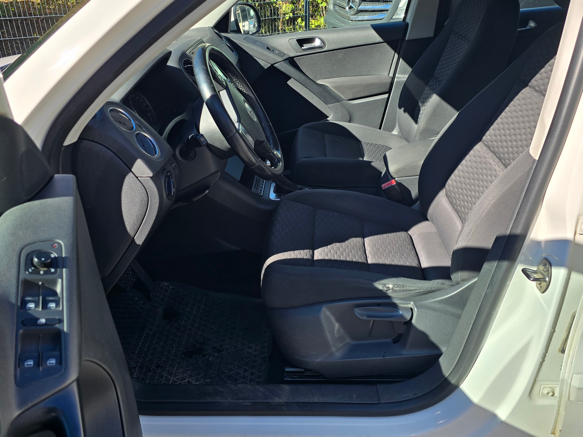 VW Tiguan 2.0 TDI Track&Field Tiptronic-image-11
