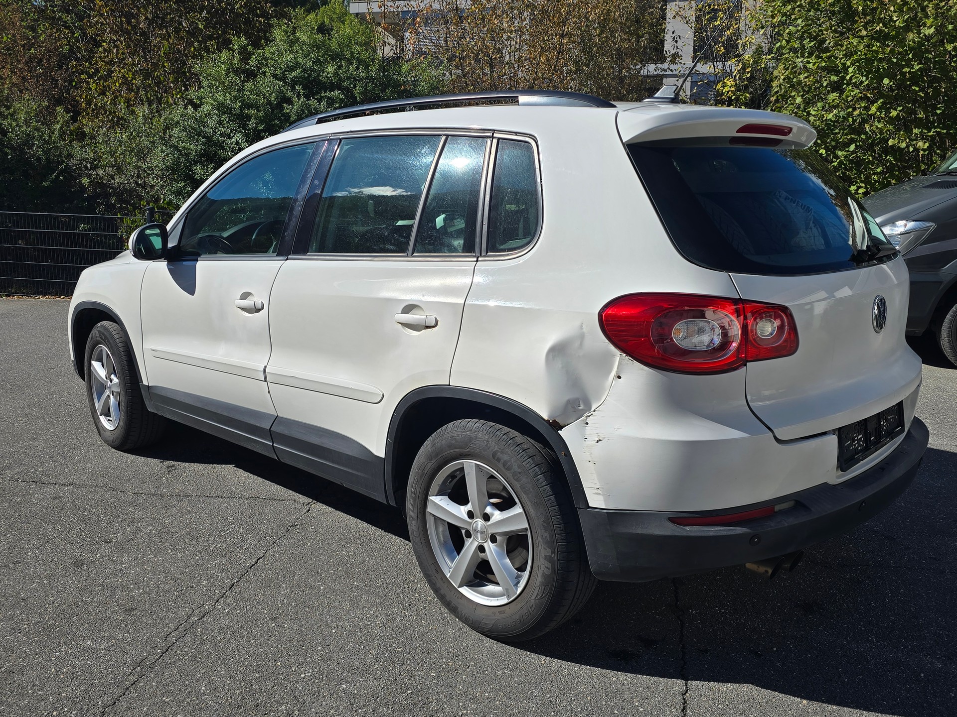 VW Tiguan 2.0 TDI Track&Field Tiptronic-image-2