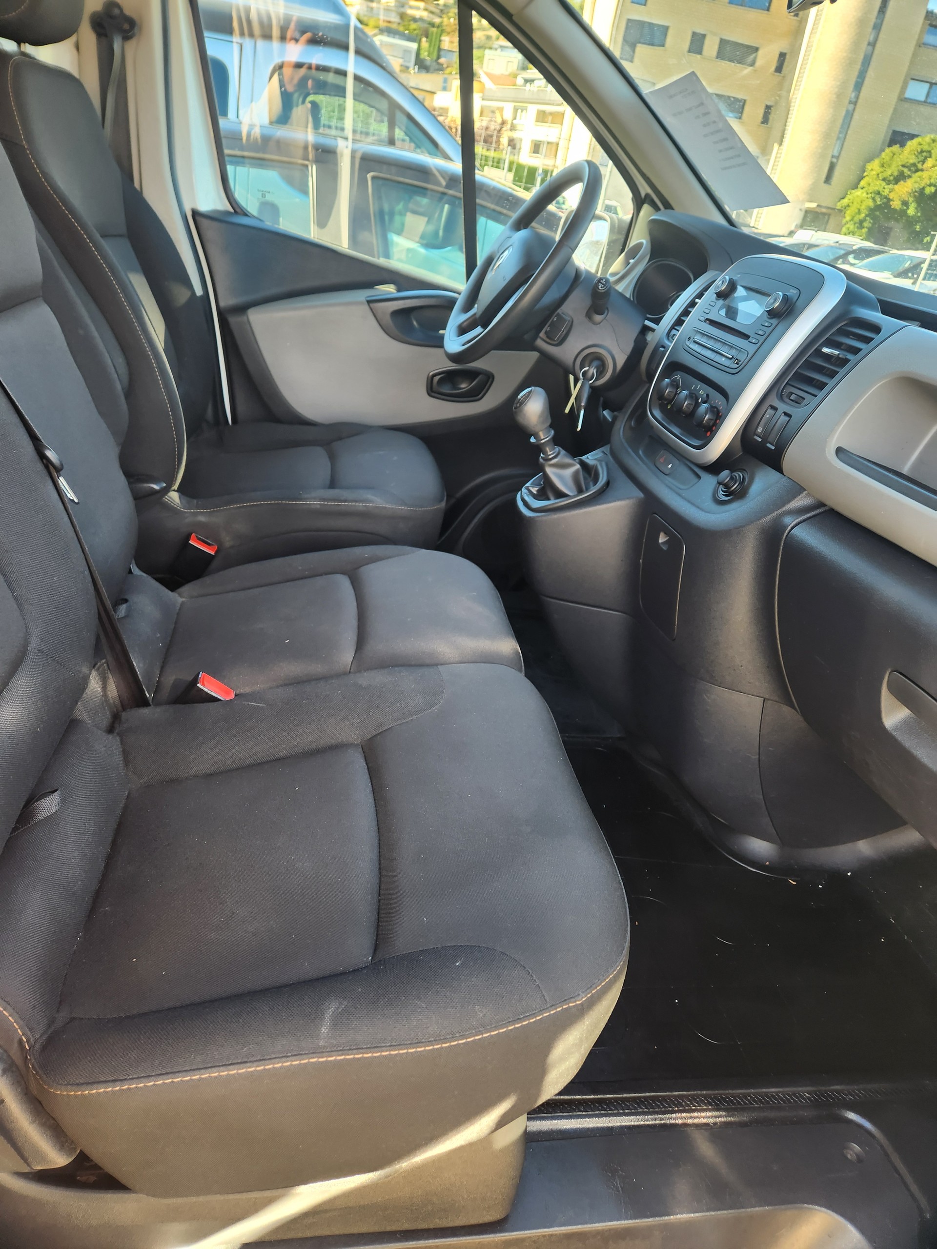 RENAULT 1.6 dCi 120 TwinTurbo Business-image-1