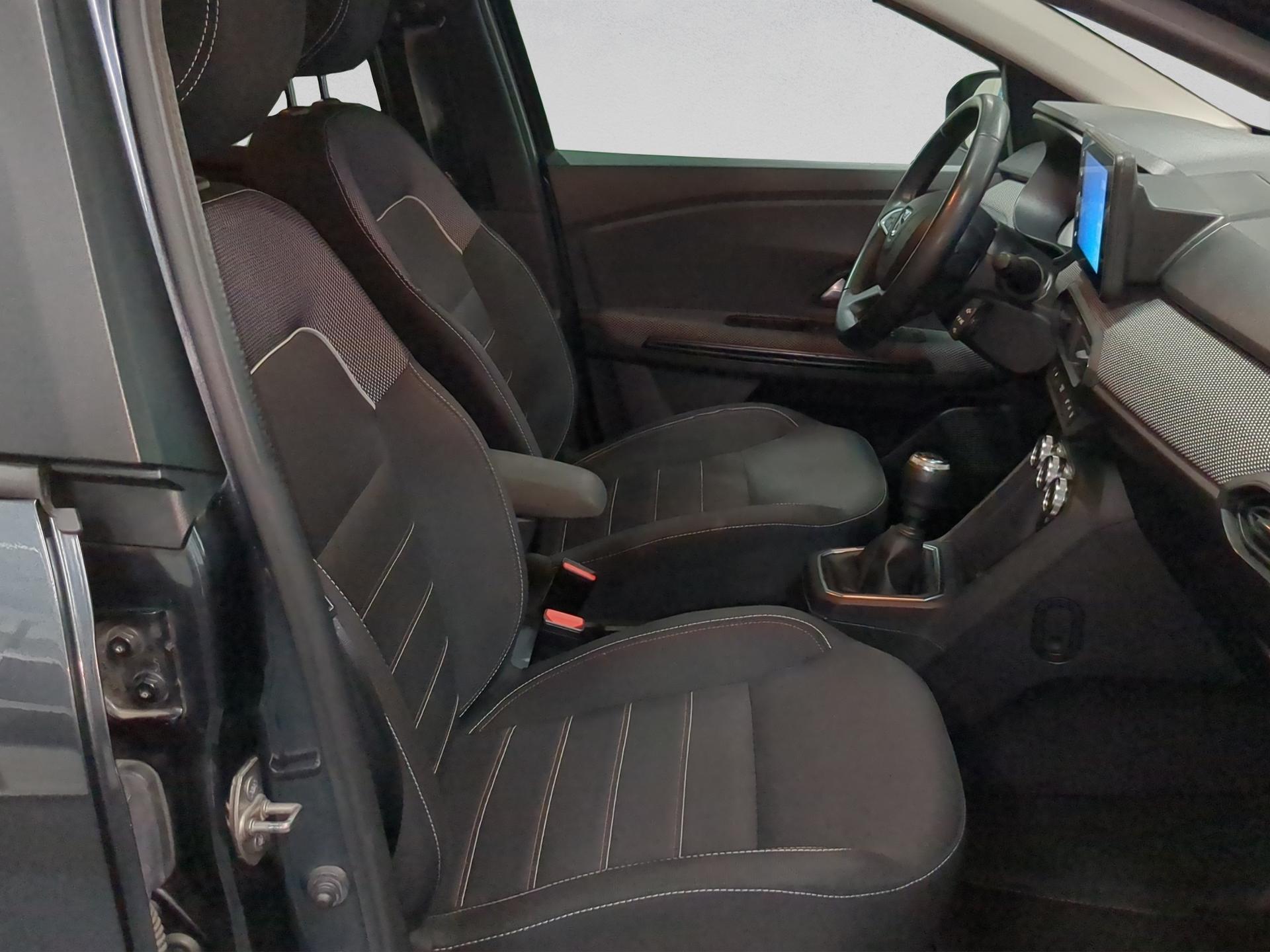 DACIA Jogger TCe 110 Extreme-image-15
