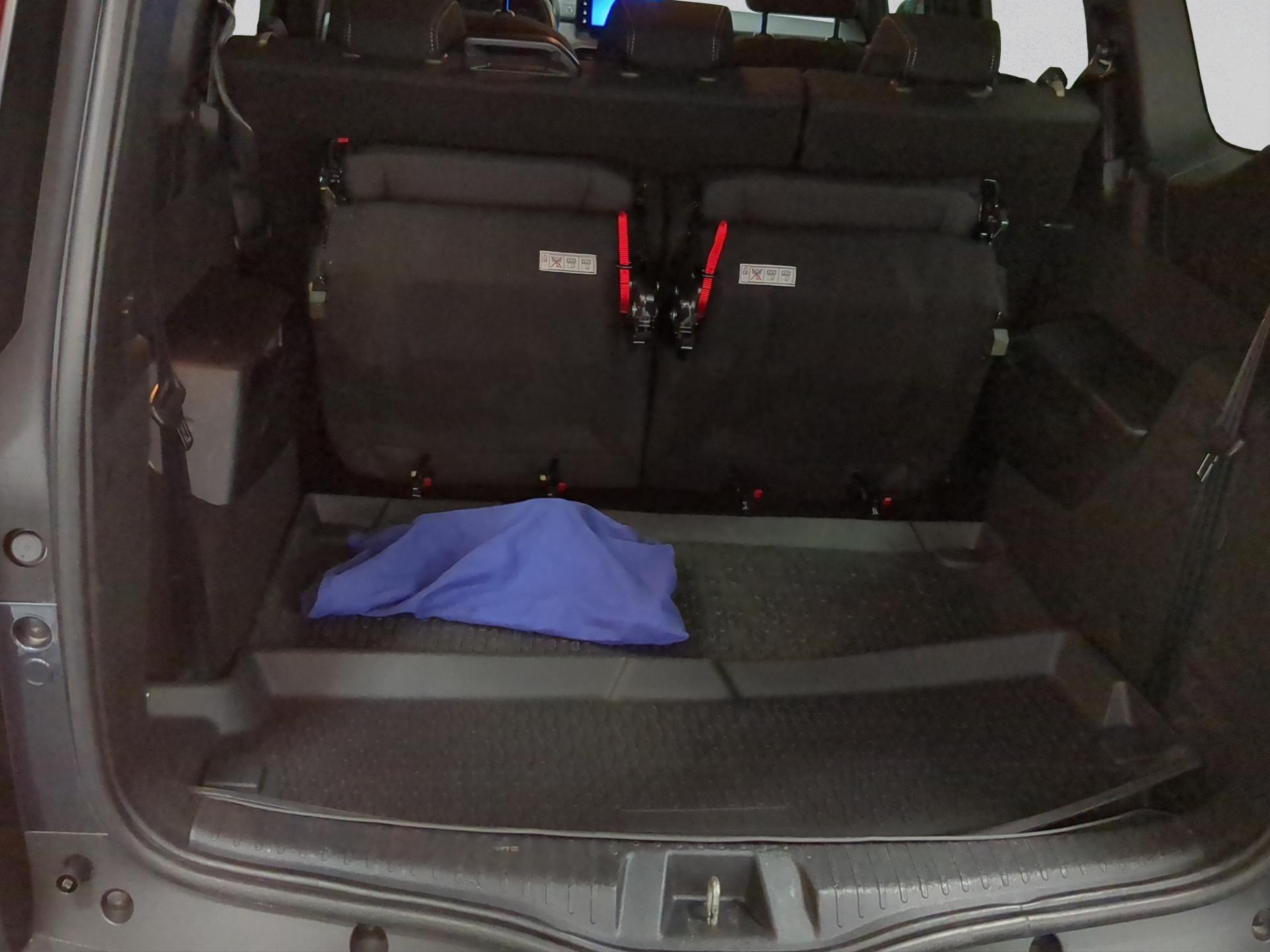 DACIA Jogger TCe 110 Extreme-image-14