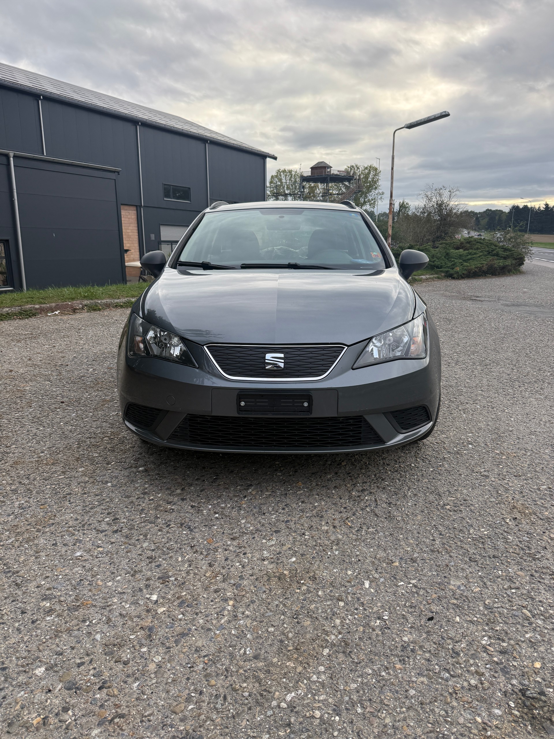 SEAT Leon ST 1.2 TSI Entry-image-0