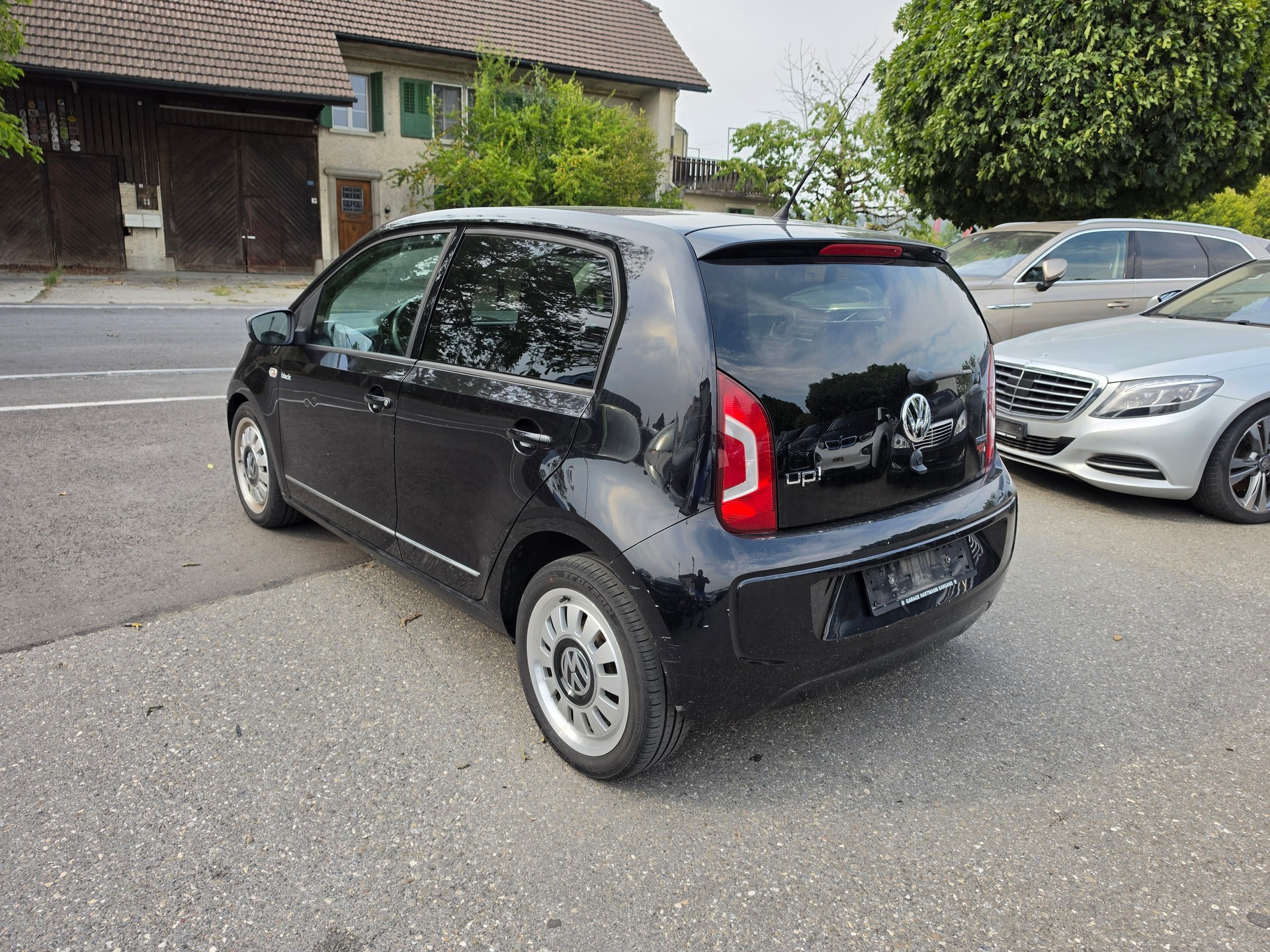 VW Up 1.0 BMT black up-image-2