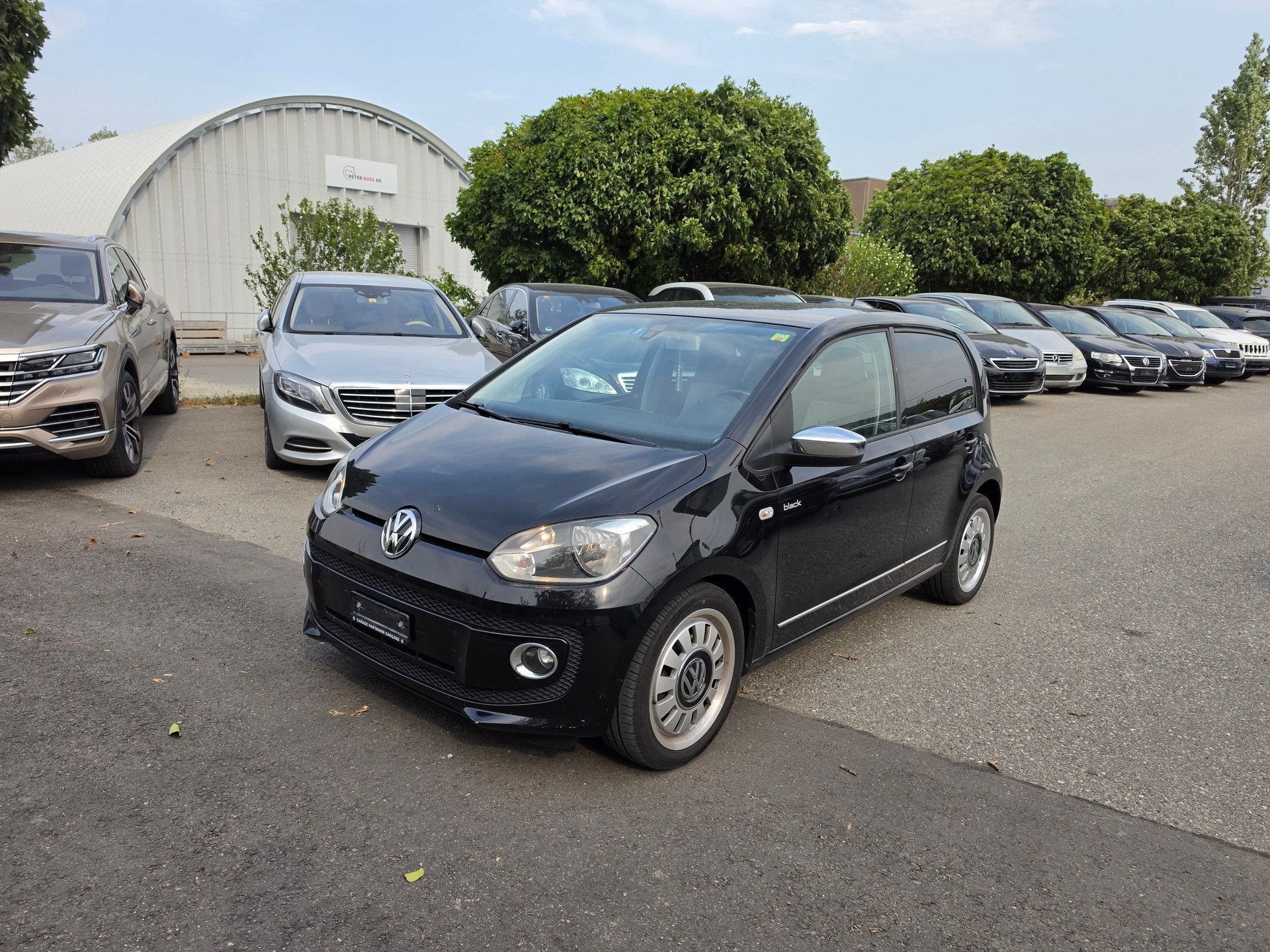 VW Up 1.0 BMT black up-image-0