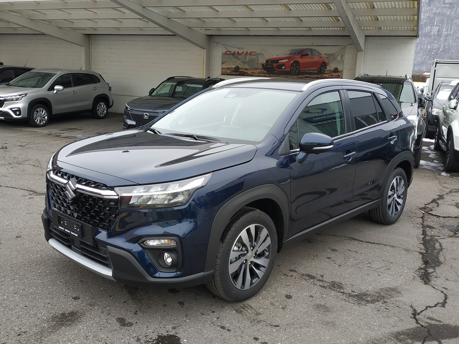 SUZUKI S-Cross 1.4 16V Compact Top Hybrid 4WD-image-2