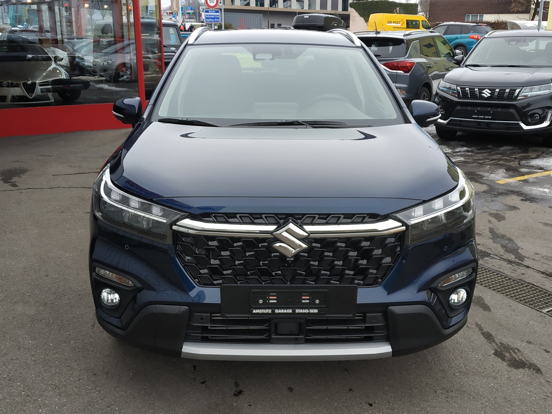 SUZUKI S-Cross 1.4 16V Compact Top Hybrid 4WD-image-3