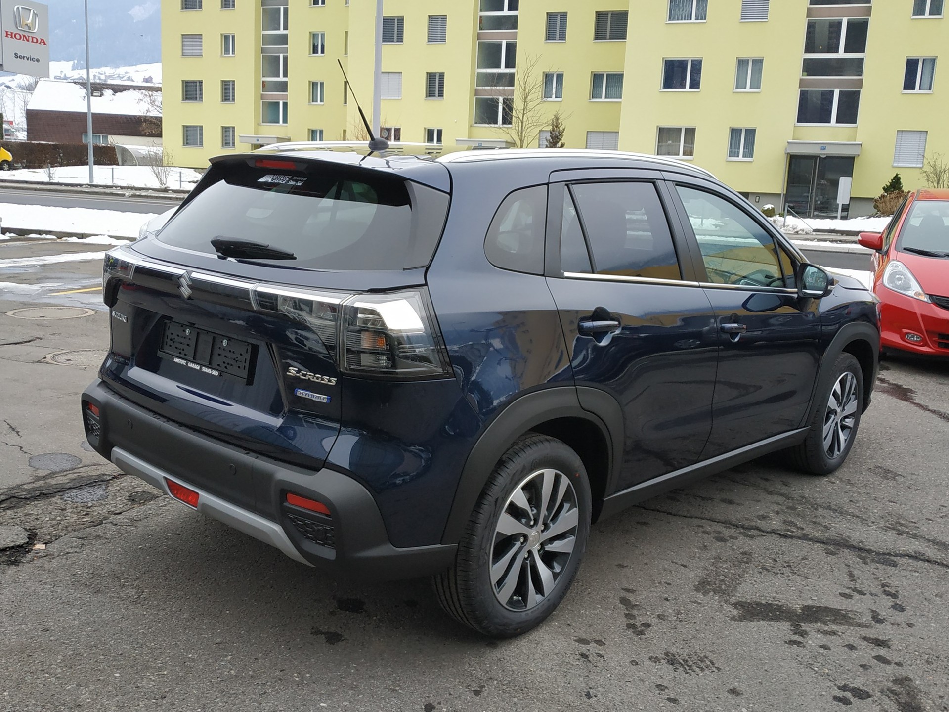 SUZUKI S-Cross 1.4 16V Compact Top Hybrid 4WD-image-6