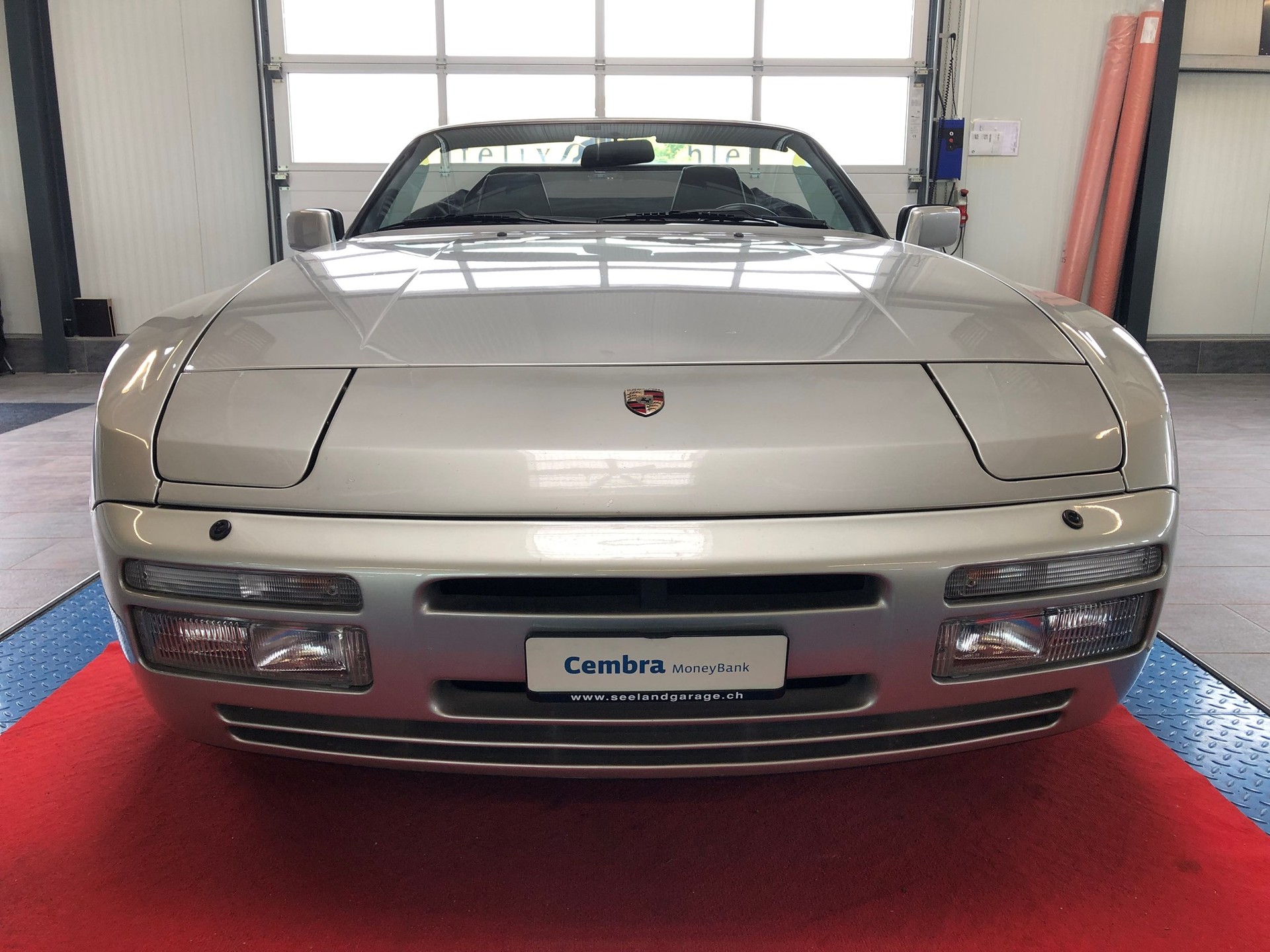 PORSCHE 944 S2 Cabriolet-showroom-element-3
