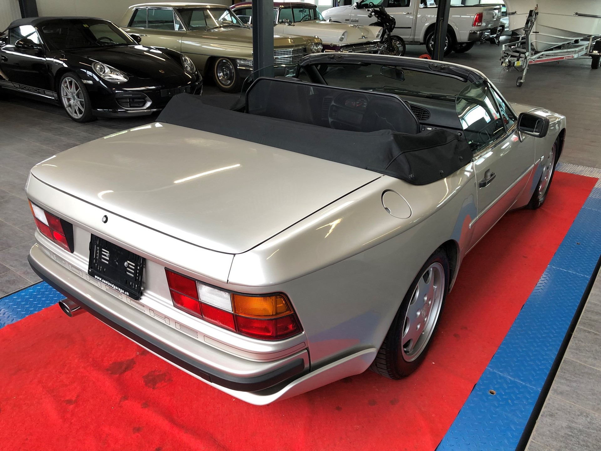 PORSCHE 944 S2 Cabriolet-image-8