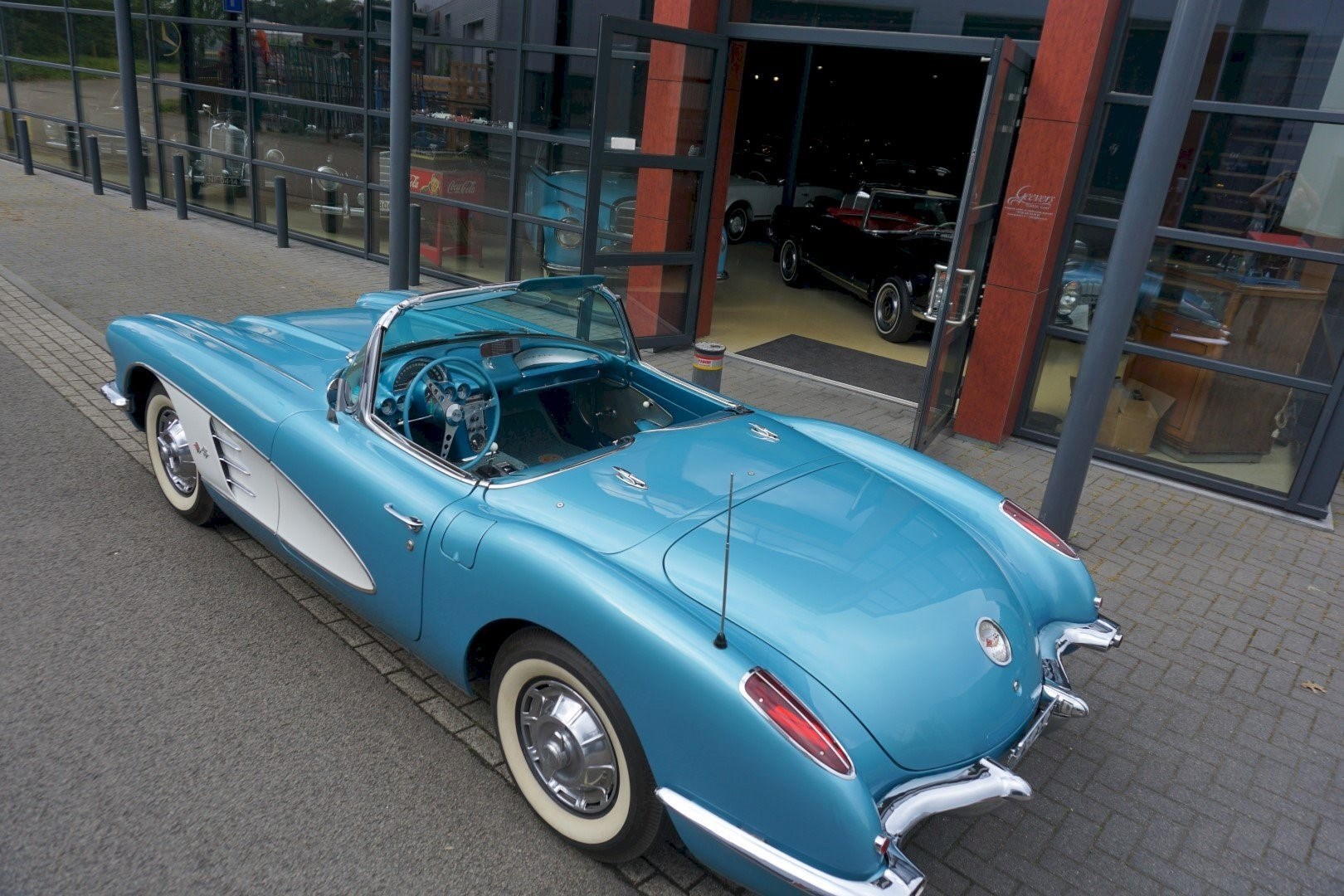 CHEVROLET CORVETTE C1-image-3