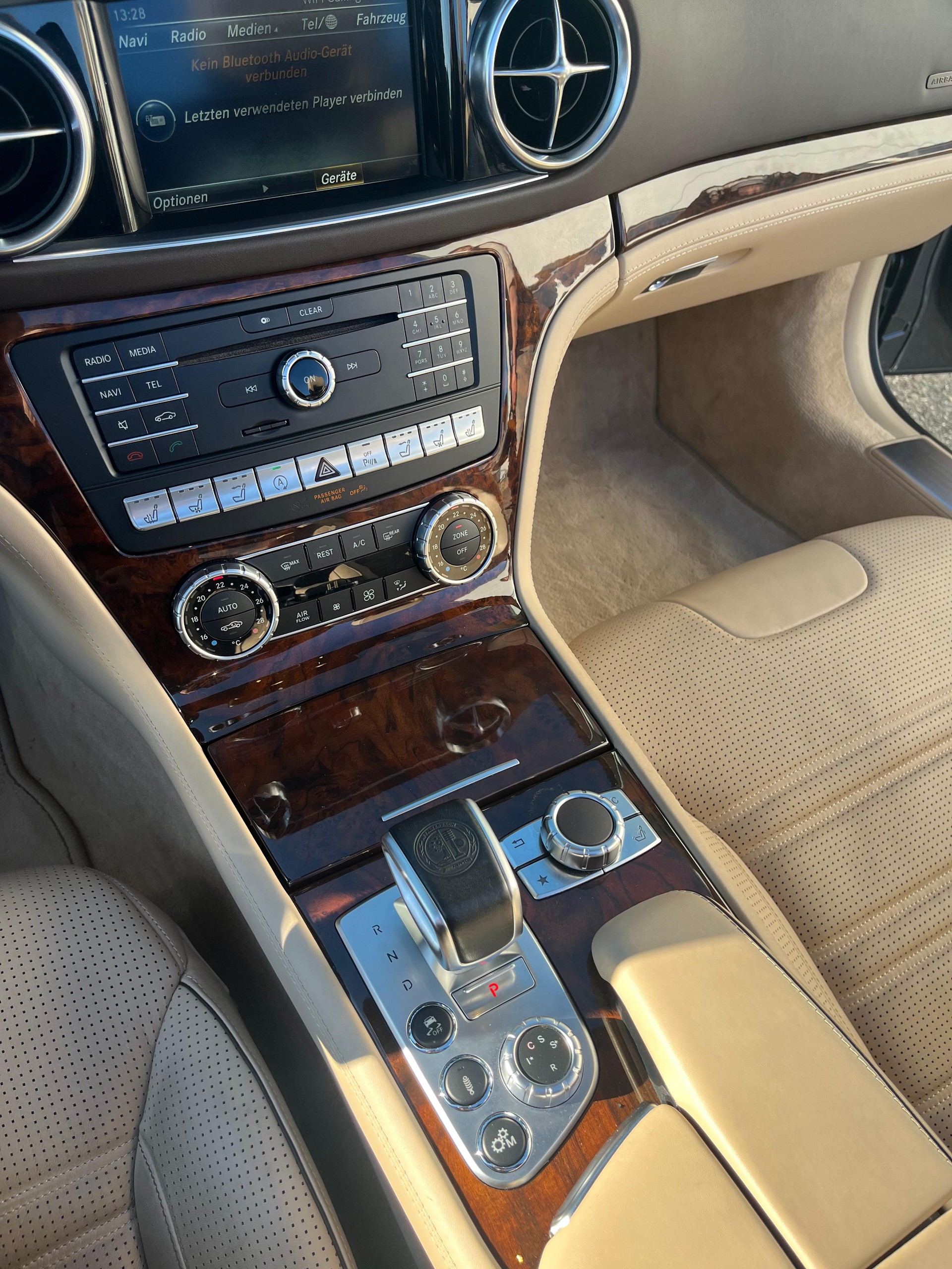 MERCEDES-BENZ SL 63 AMG Speedshift One of One Vollausstattung Werksumbau SL65-image-17