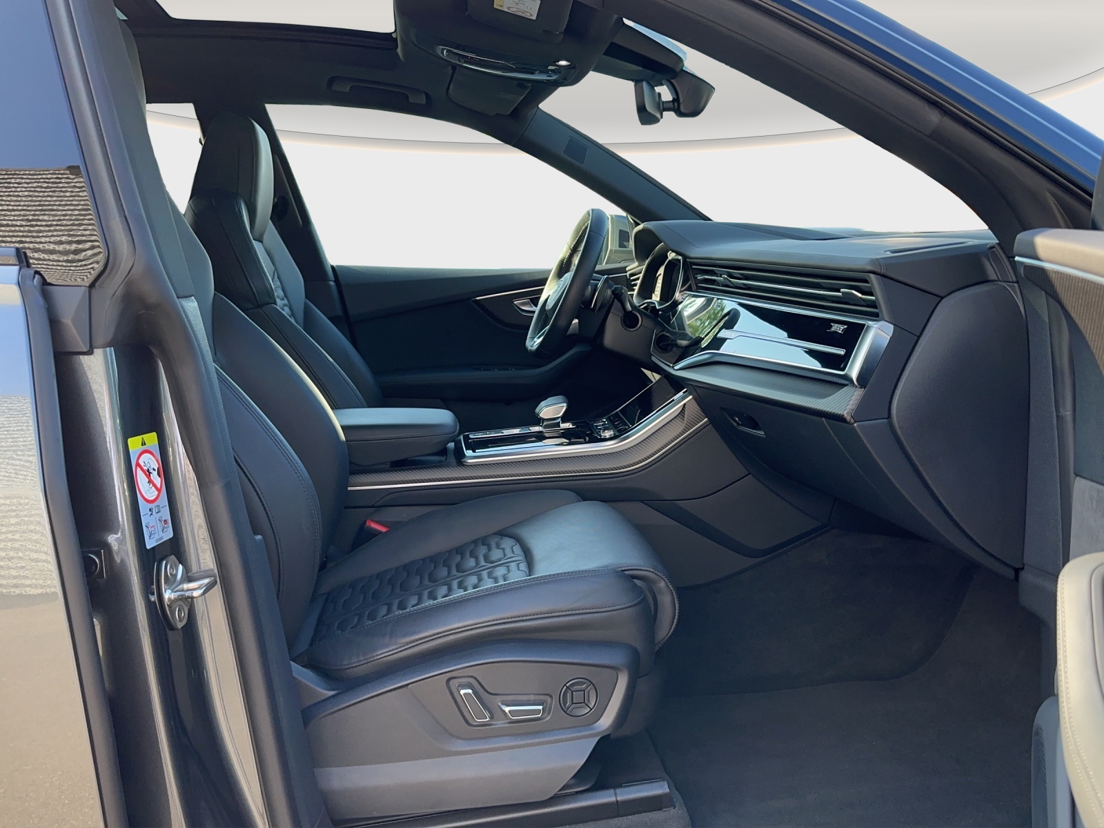 AUDI RSQ8 quattro tiptronic-image-6