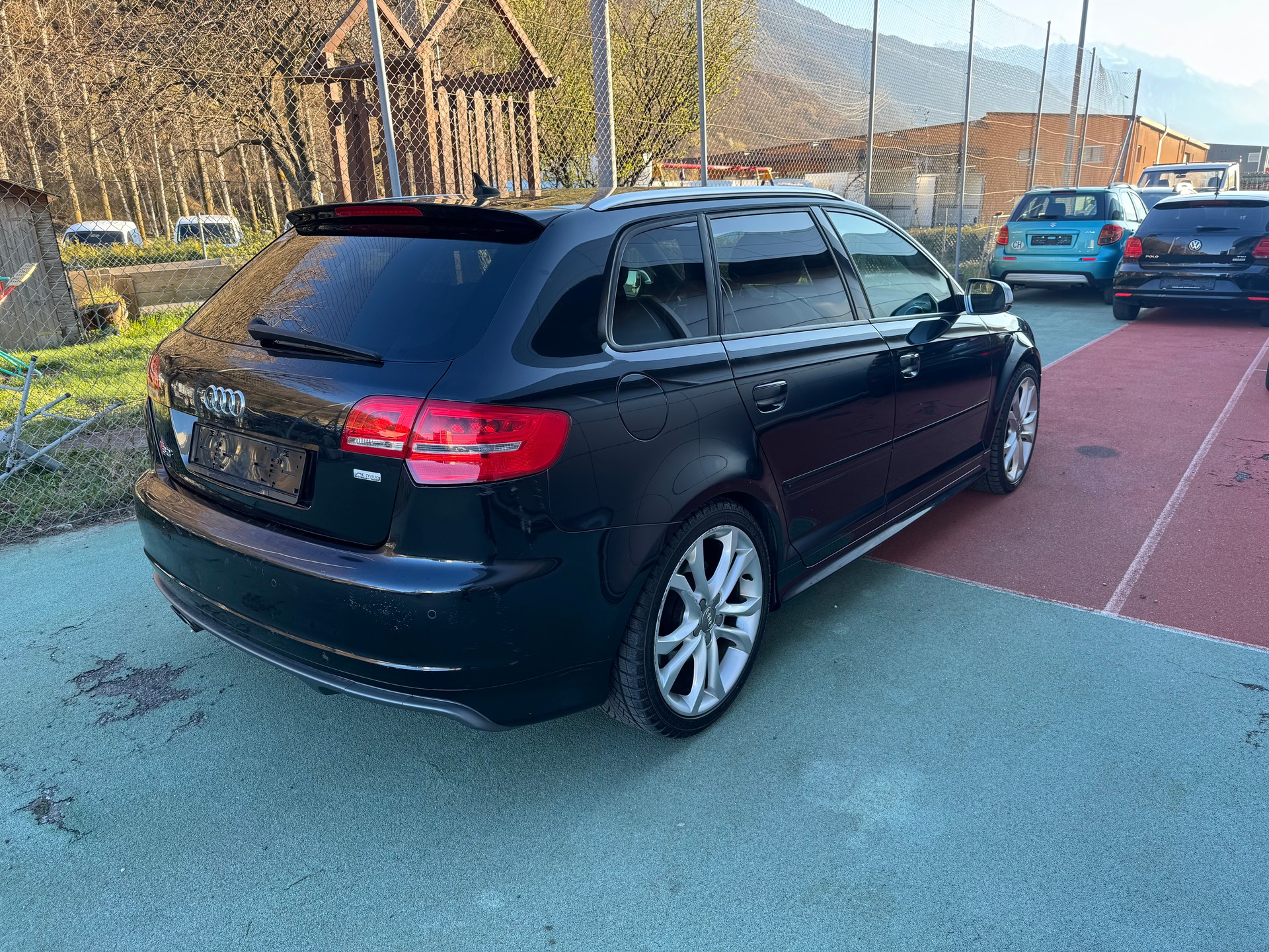 AUDI S3 Sportback 2.0 TFSI quattro-image-4