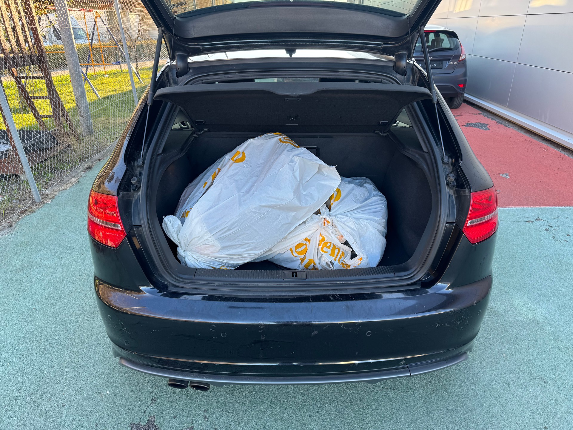 AUDI S3 Sportback 2.0 TFSI quattro-image-12