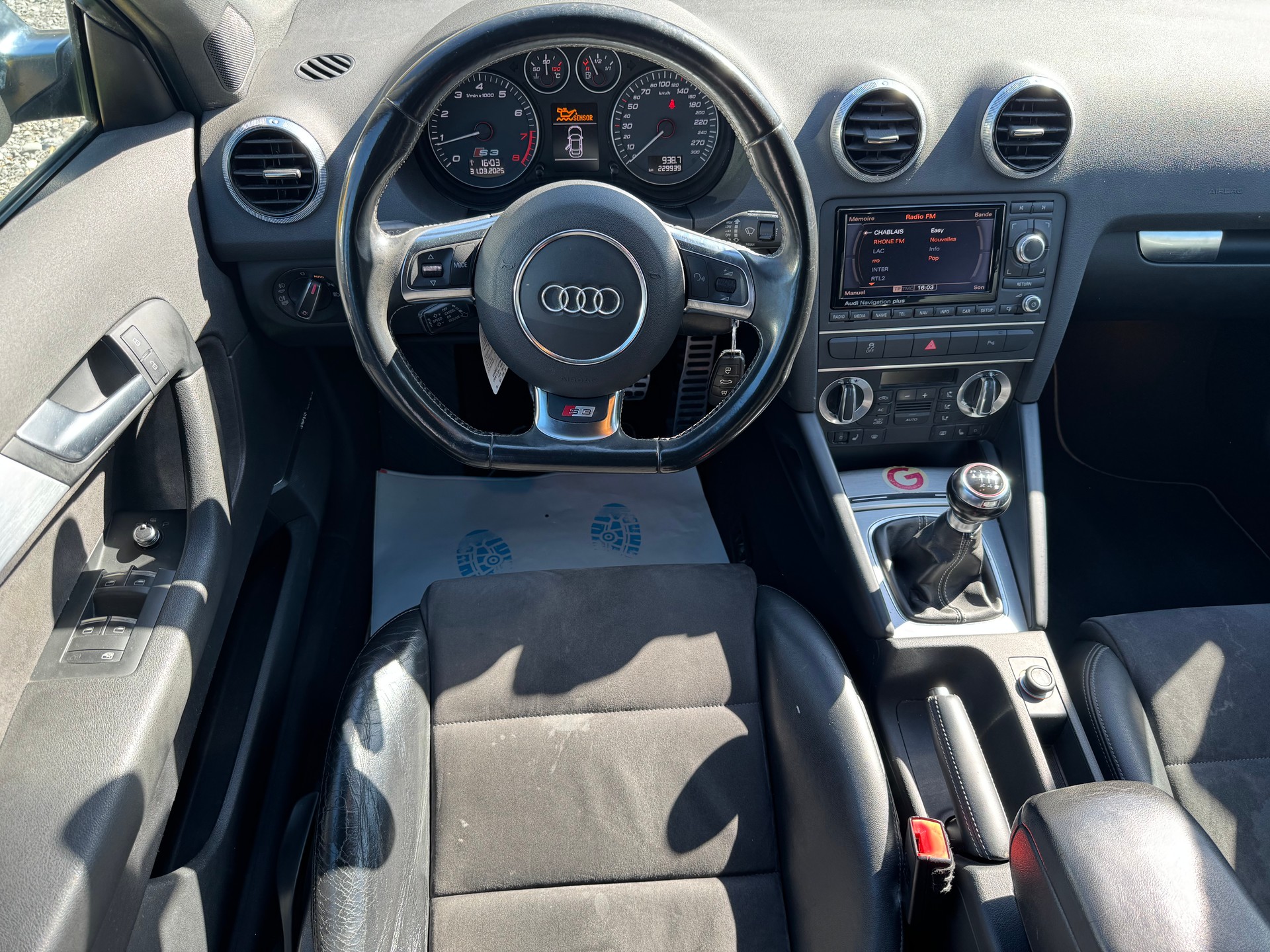 AUDI S3 Sportback 2.0 TFSI quattro-image-7