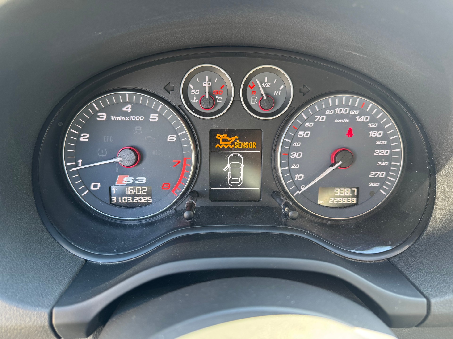 AUDI S3 Sportback 2.0 TFSI quattro-image-6