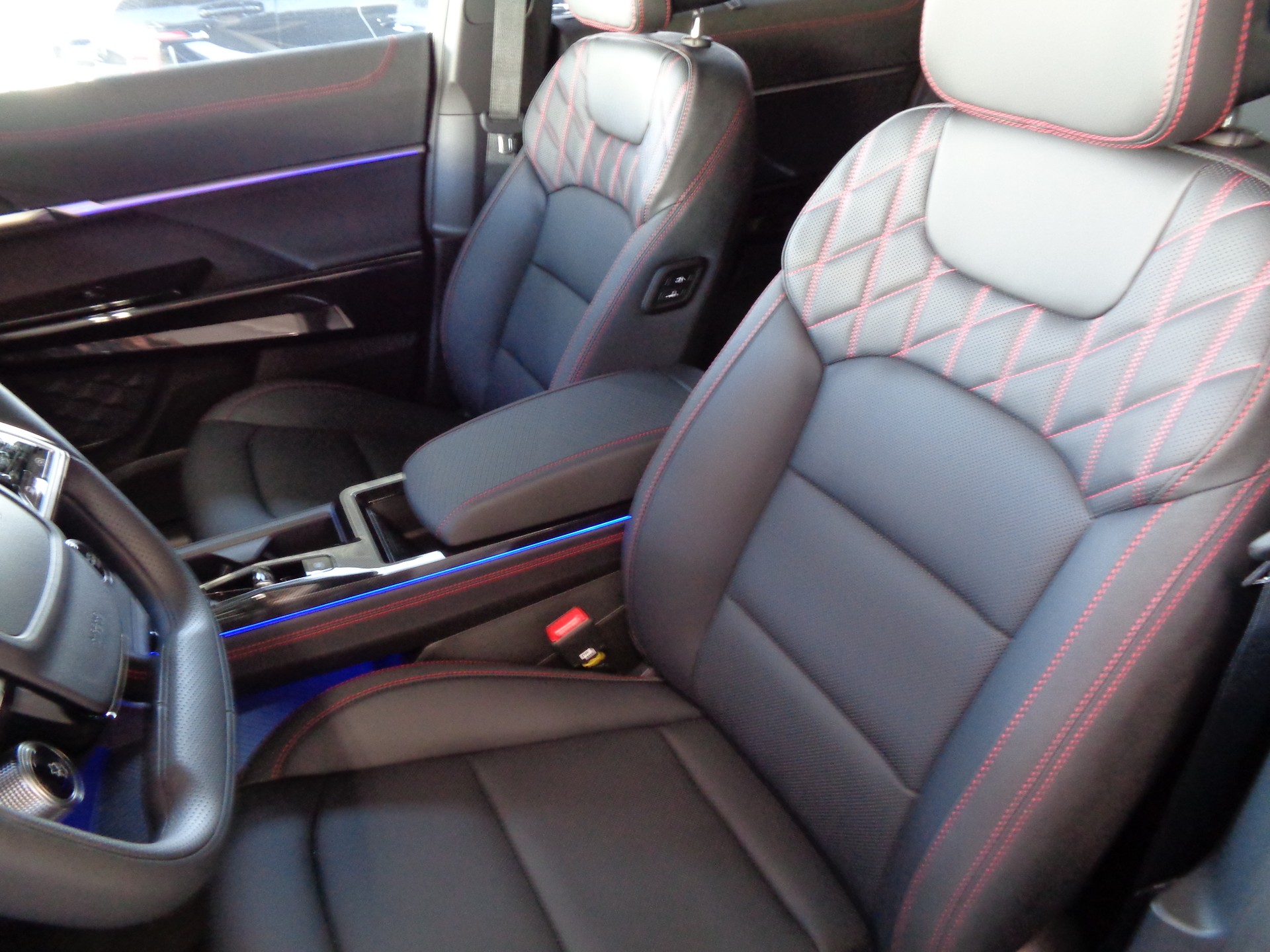 KGM-SsangYong Actyon 1.5 T GDI First Edition 4WD Automat-image-8