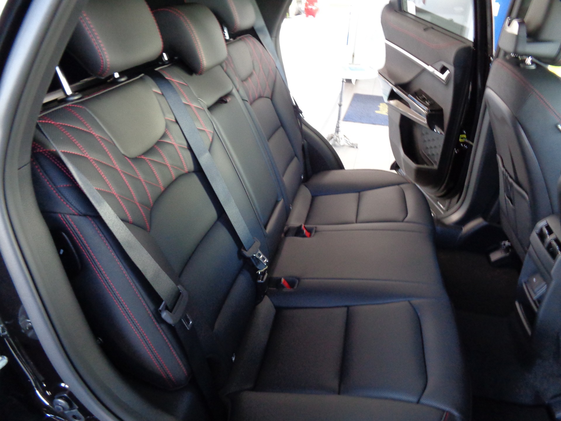 KGM-SsangYong Actyon 1.5 T GDI First Edition 4WD Automat-image-17
