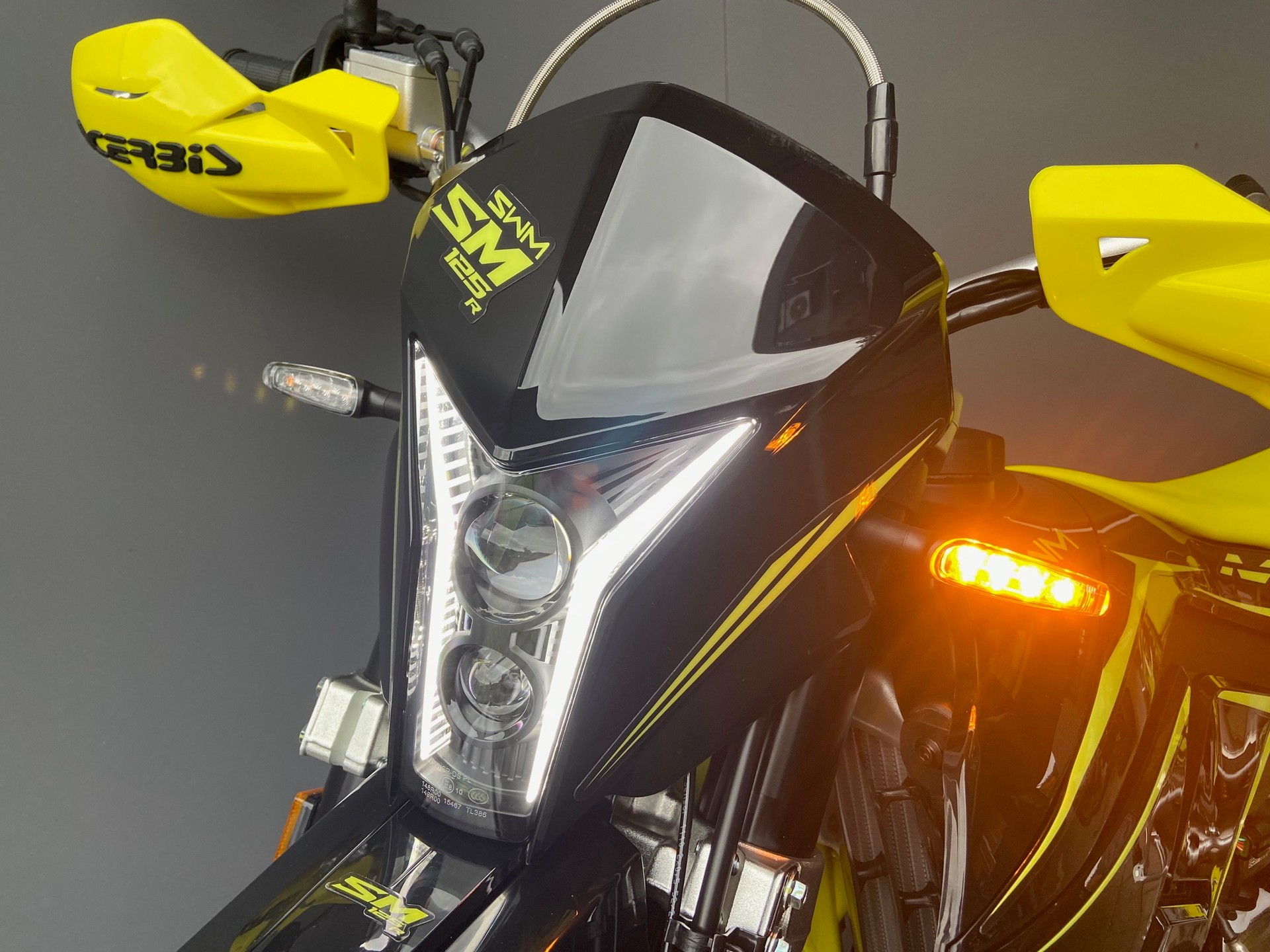SWM SM 125 R-showroom-element-2