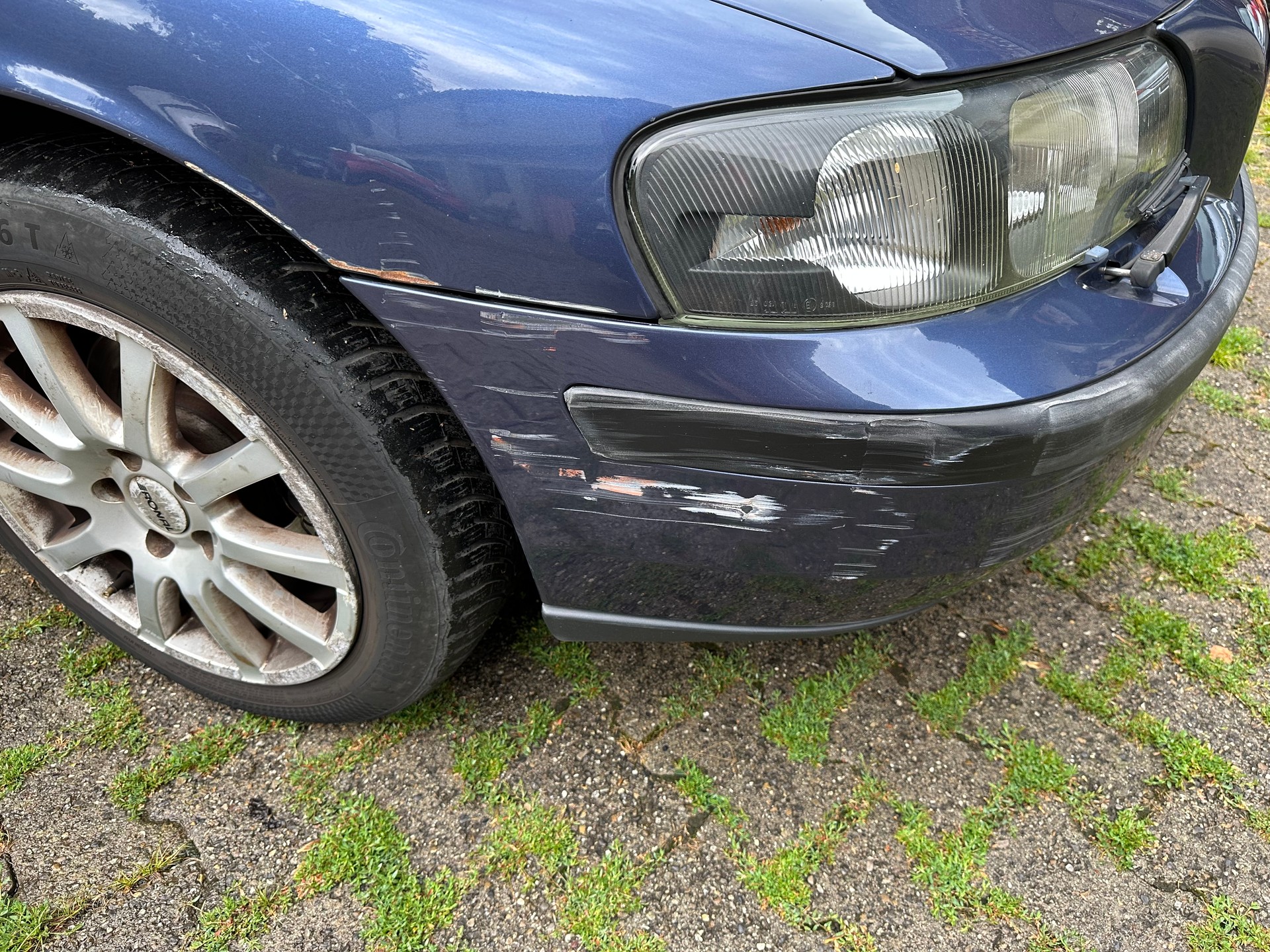 VOLVO V70 2.4 FIXPREIS-image-4