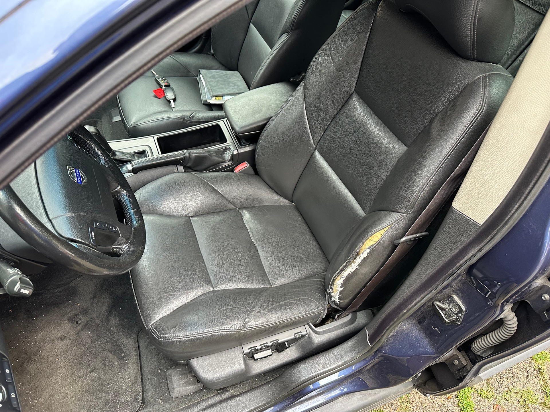 VOLVO V70 2.4 FIXPREIS-image-9
