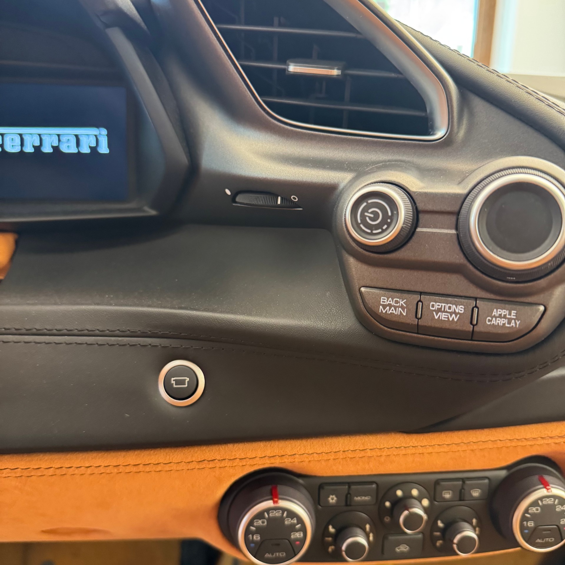 FERRARI 488 Spider 3.9 V8-image-9