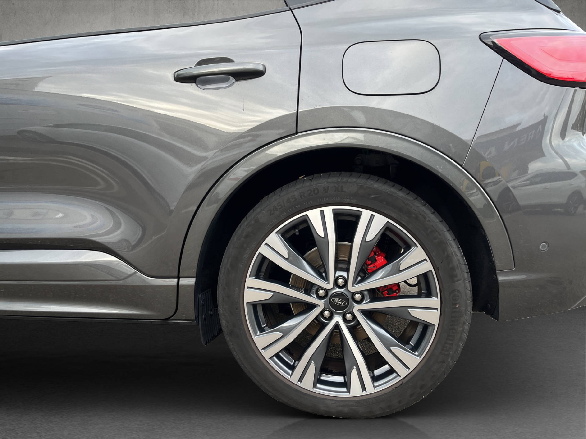 FORD Kuga 2.5 Plug-in Hybrid ST-Line X-image-19