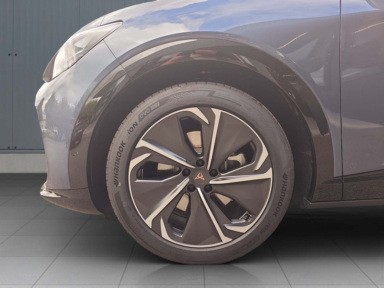 CUPRA Tavascan 77 kWh Edge 4D-image-5