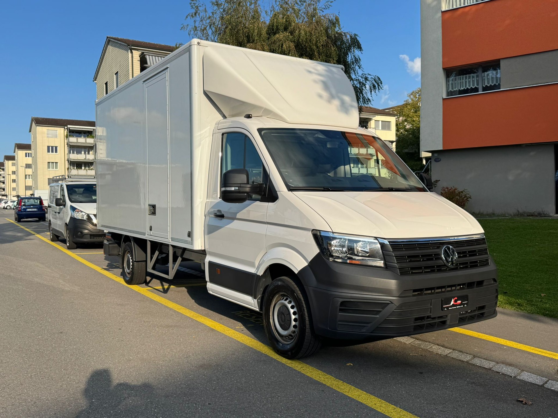 VW Crafter 35 2.0 TDI Koffer/Hebebuhne Champion L4 A-image-2