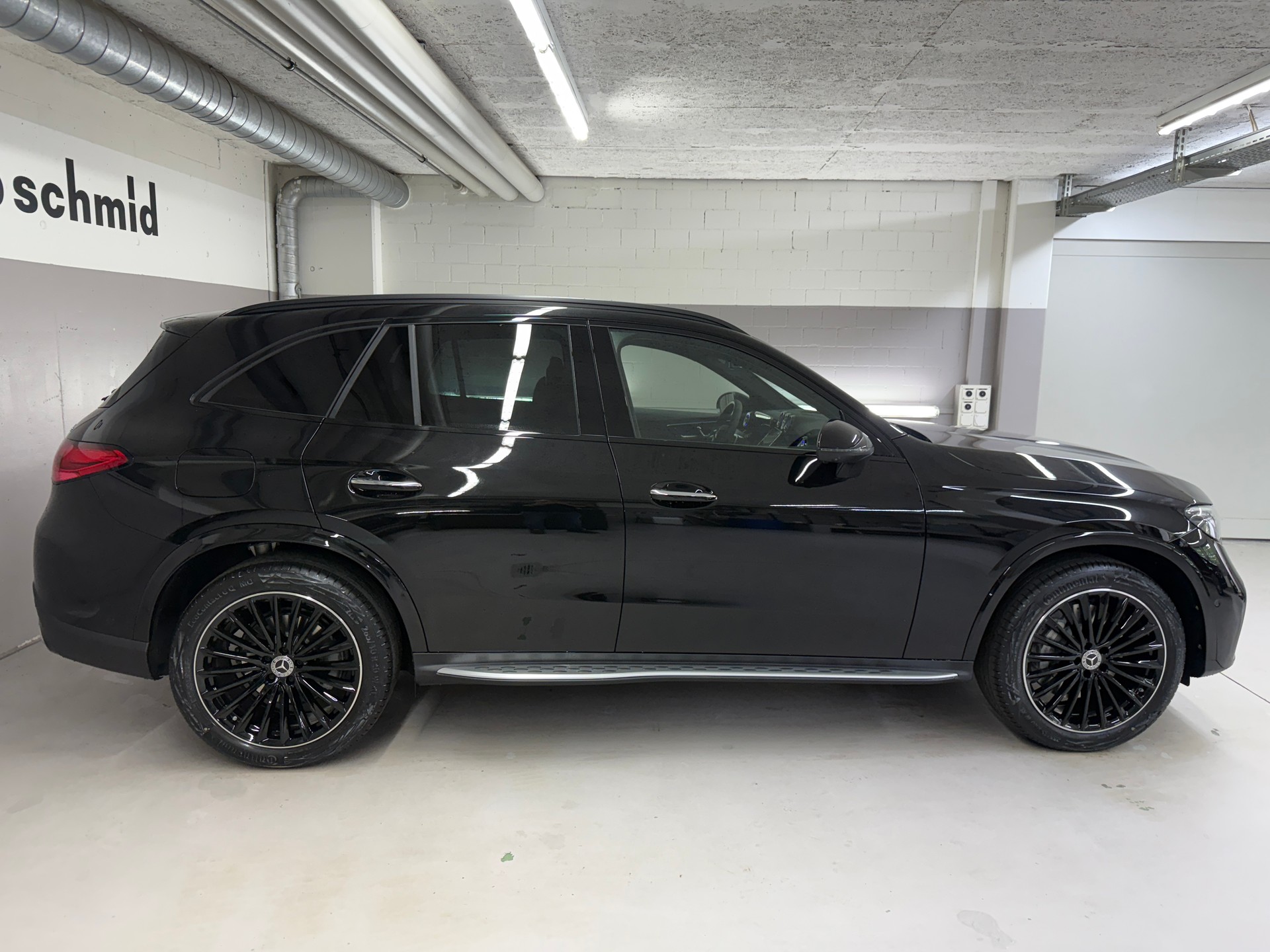 MERCEDES-BENZ GLC 300 4MATIC-showroom-element-2