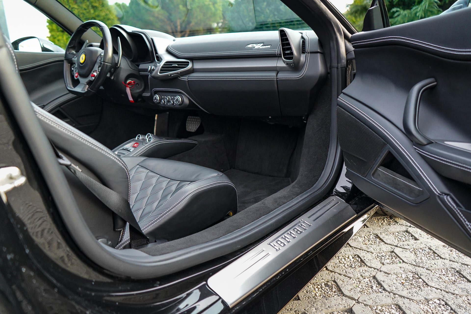 FERRARI 458 Spider Italia 4.5 V8-image-10