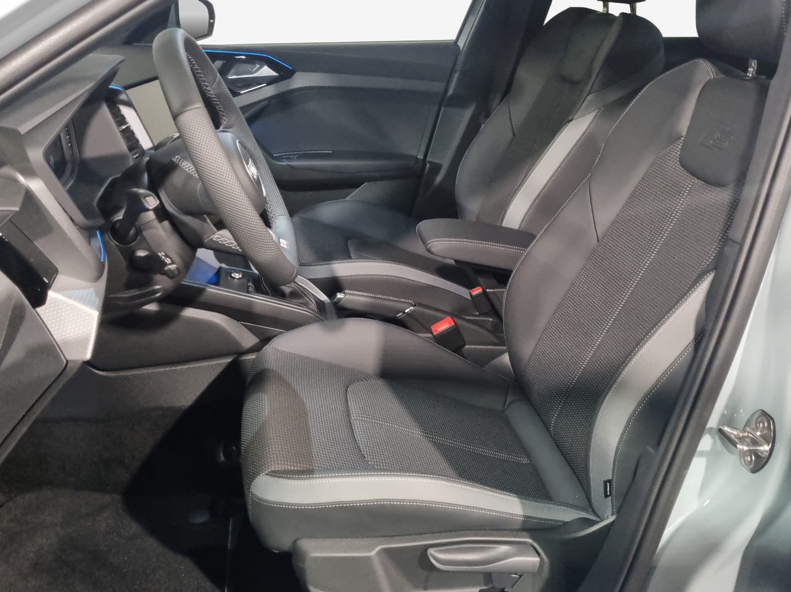 AUDI A1 Sportback 30 TFSI Attraction S-tronic-image-7