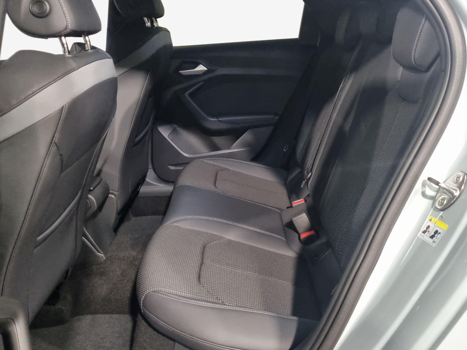AUDI A1 Sportback 30 TFSI Attraction S-tronic-image-11