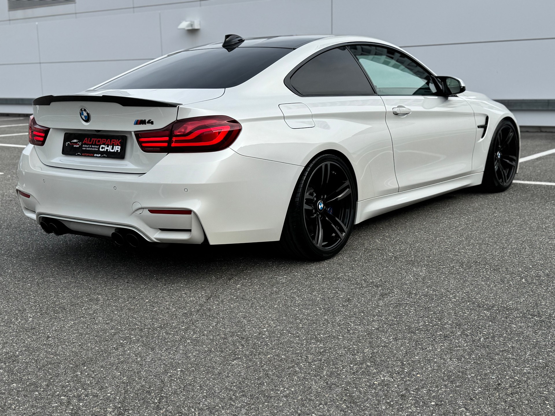 BMW M4 Coupé Competition DKG-image-4