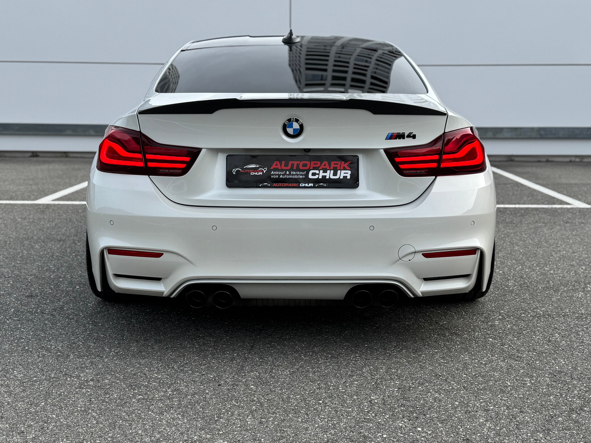 BMW M4 Coupé Competition DKG-image-3