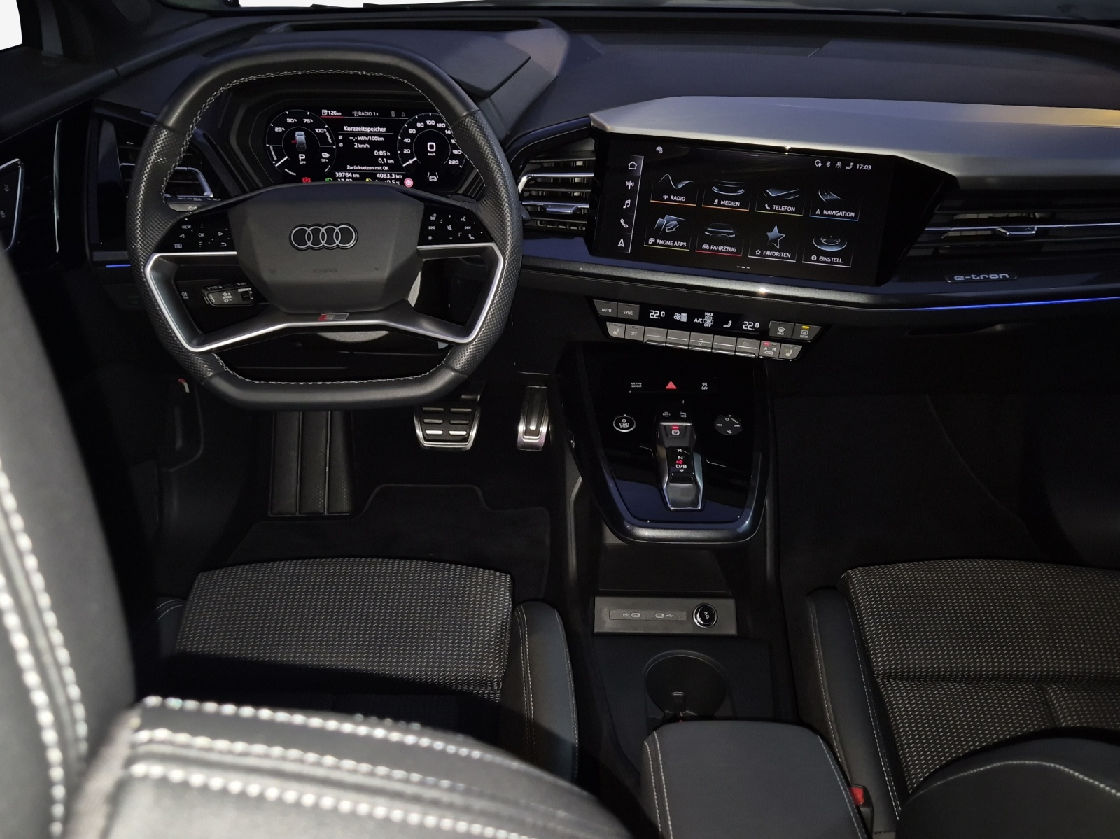 AUDI Q4 e-tron 50 quattro-image-9