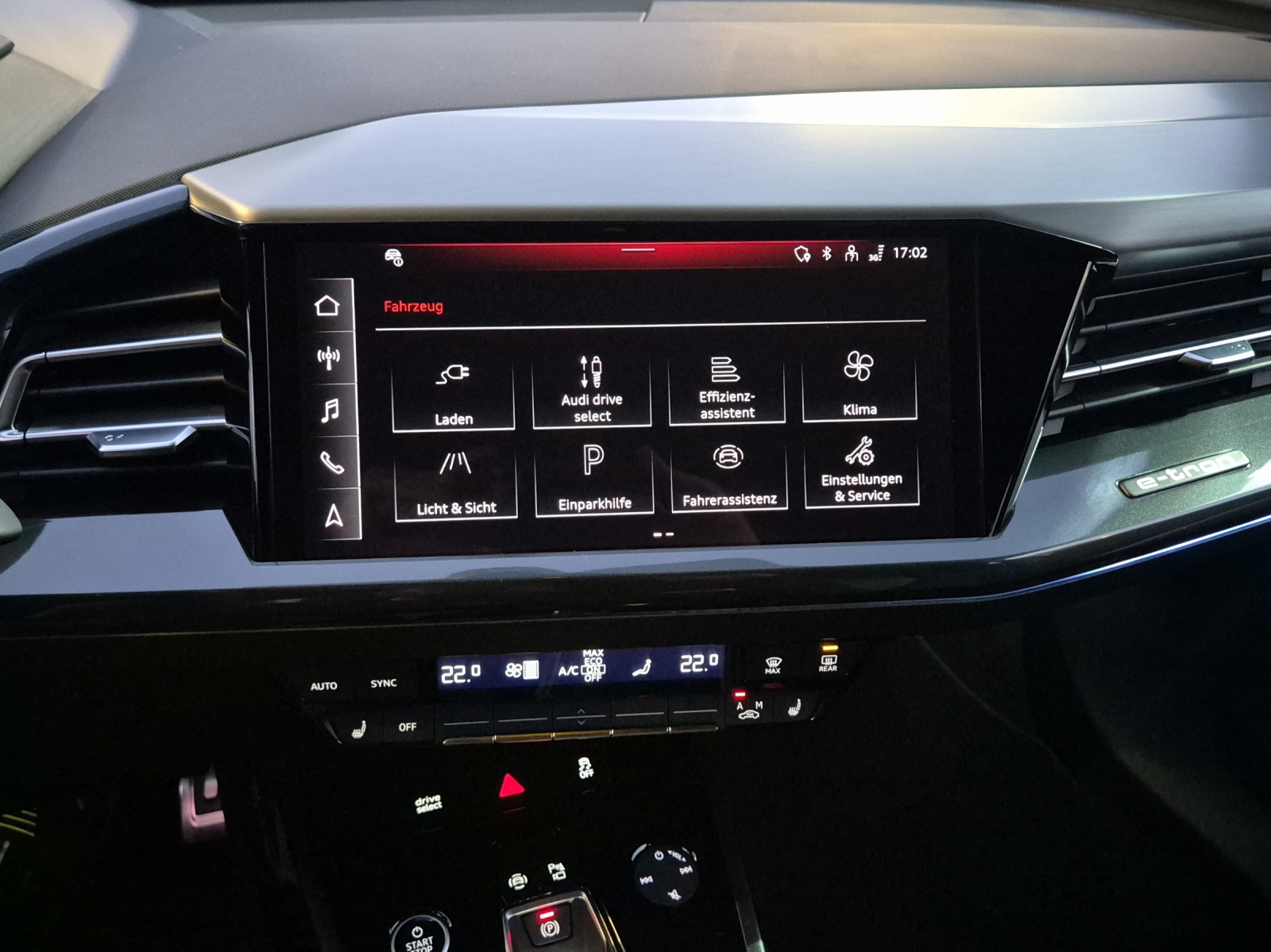 AUDI Q4 e-tron 50 quattro-image-11