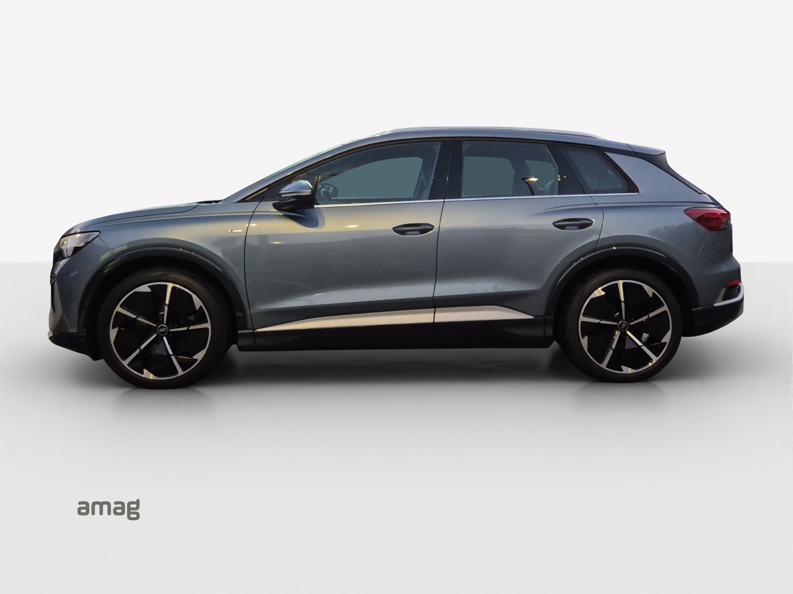 AUDI Q4 e-tron 50 quattro-image-1
