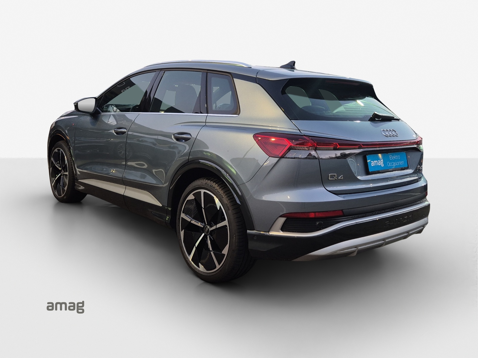 AUDI Q4 e-tron 50 quattro-image-3