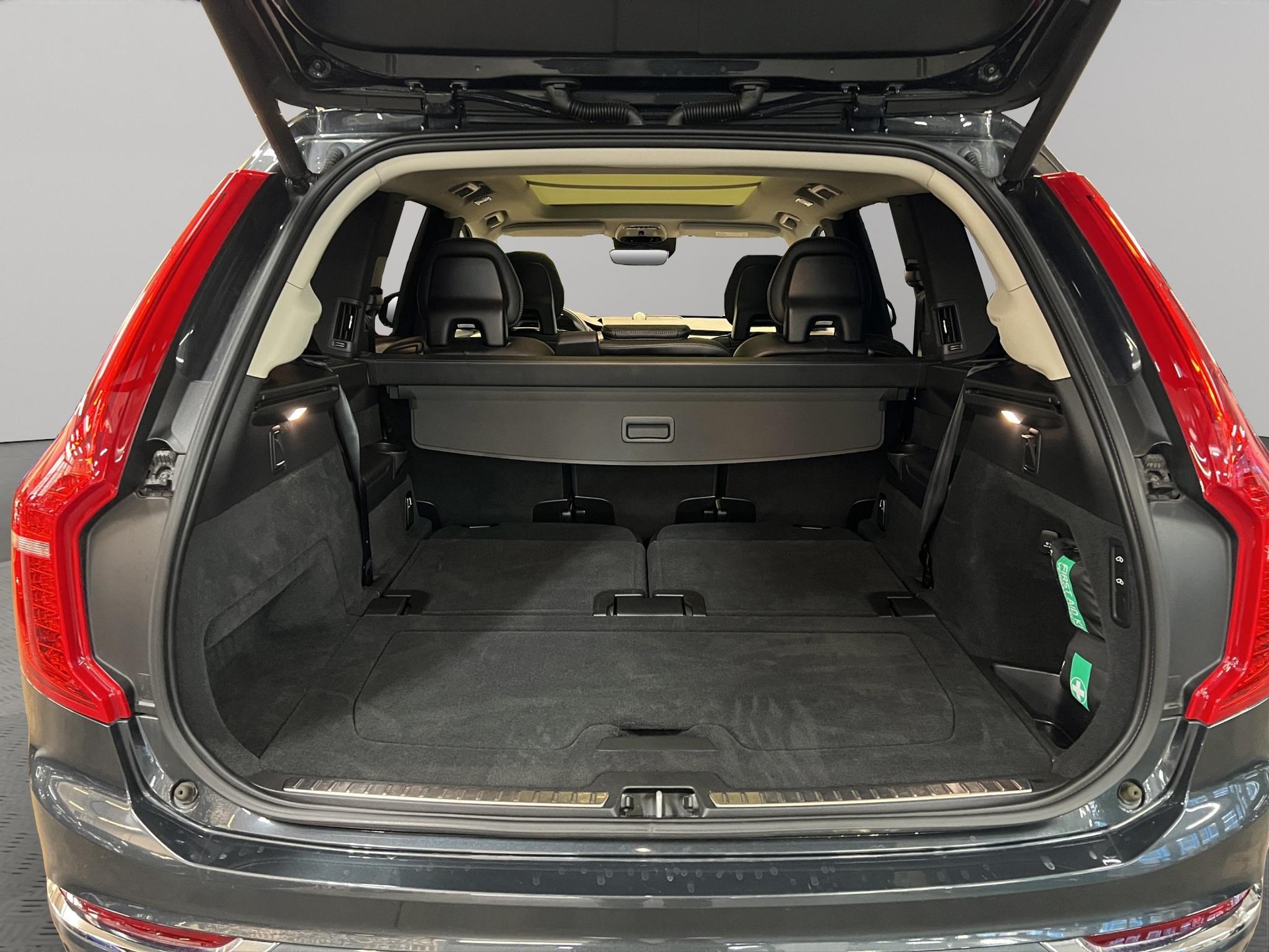 VOLVO XC90 2.0 T8 TE Inscription 7P. AWD-image-11