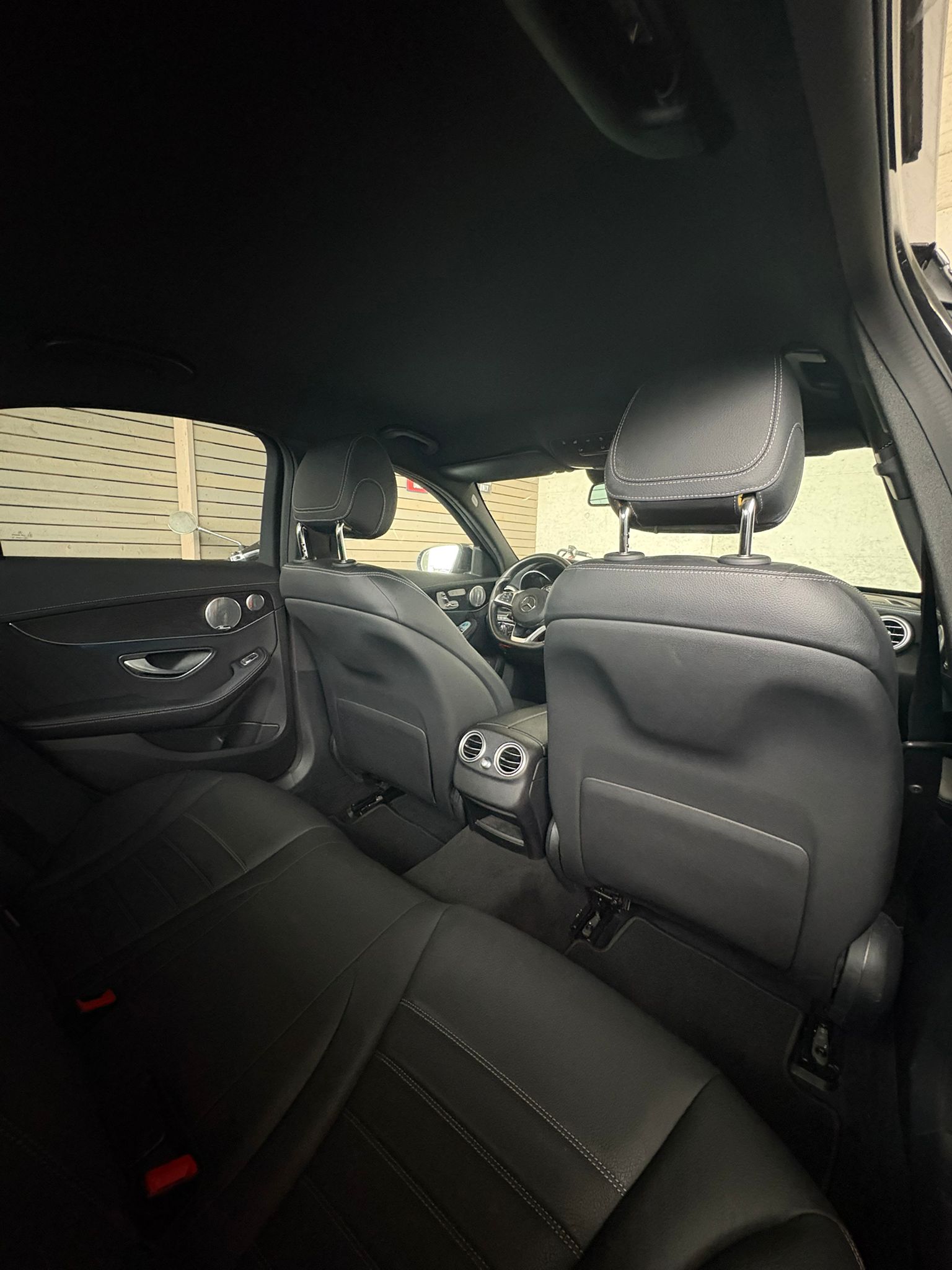 MERCEDES-BENZ C 43 AMG 4Matic 9G-Tronic-image-5