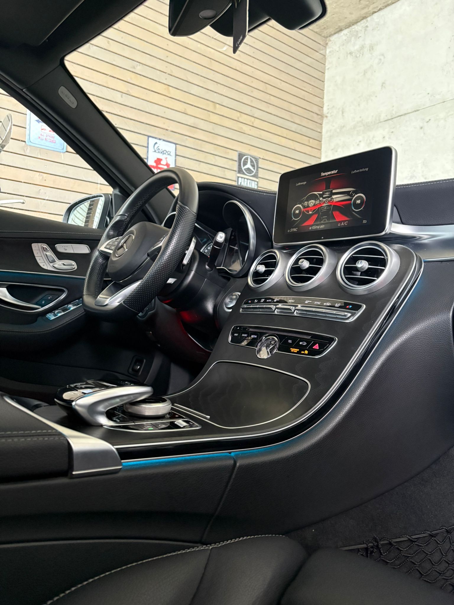 MERCEDES-BENZ C 43 AMG 4Matic 9G-Tronic-image-2