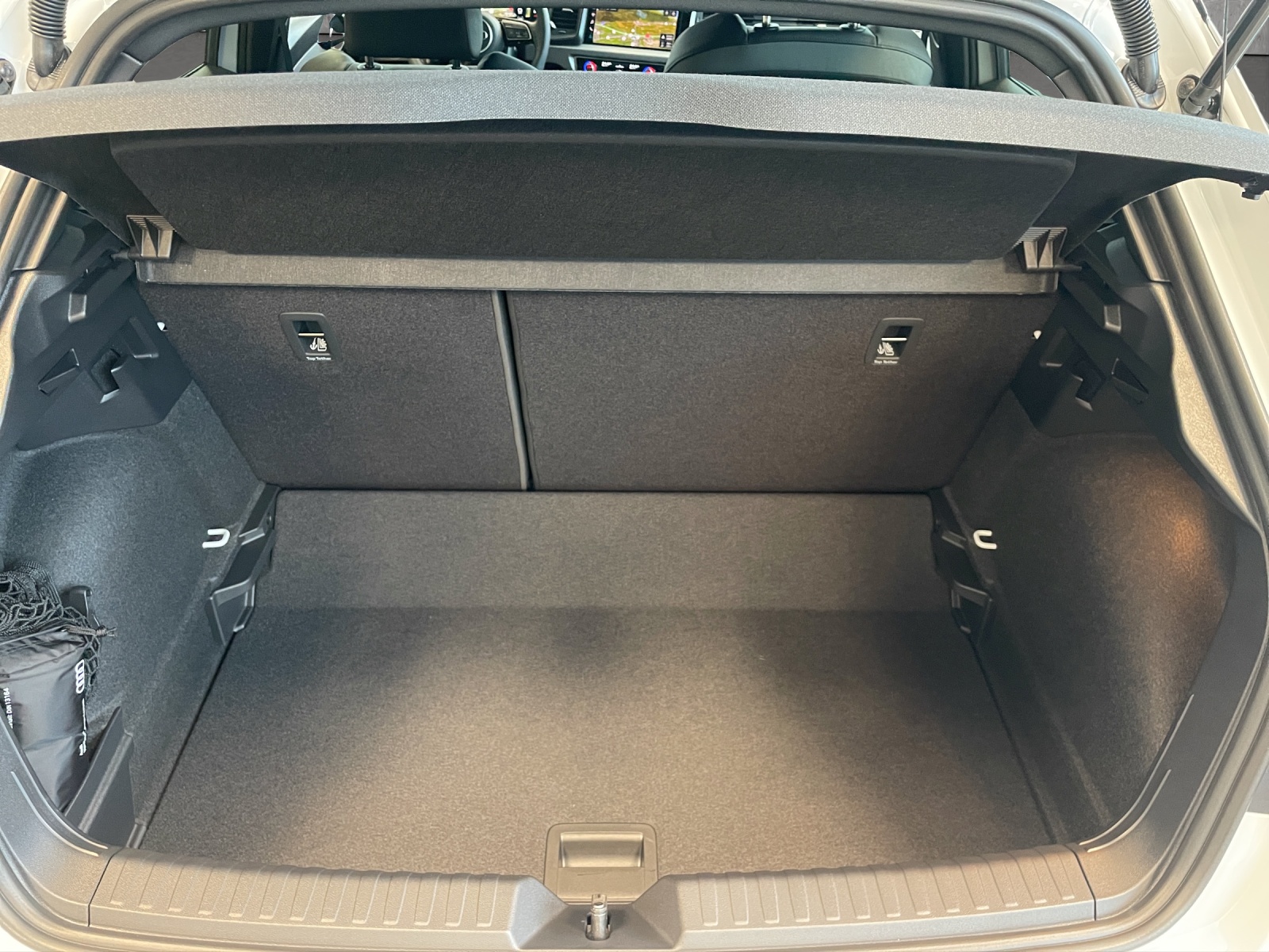 AUDI A1 Sportback 30 TFSI S Line Attraction S-tronic-image-13