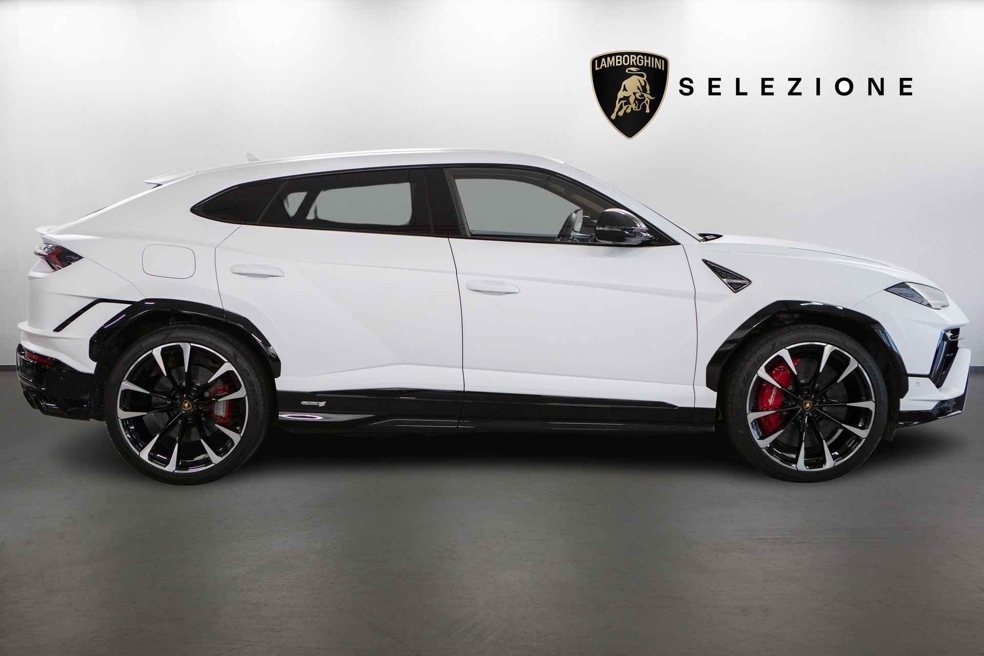 LAMBORGHINI Urus S E-Gear-image-1