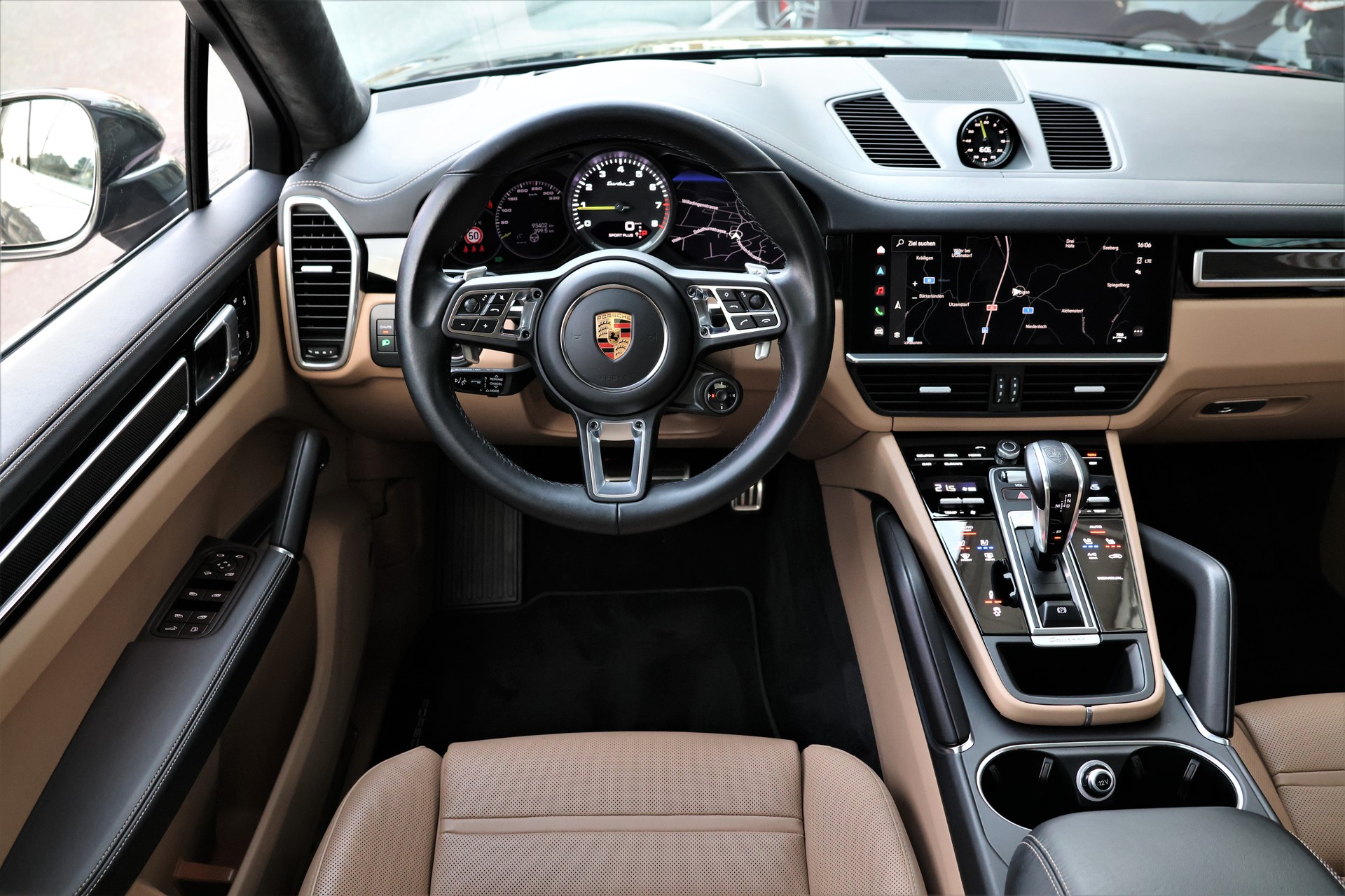 PORSCHE Cayenne Turbo Coupé S E-Hybrid (CH) + 3.0T AHK-image-13