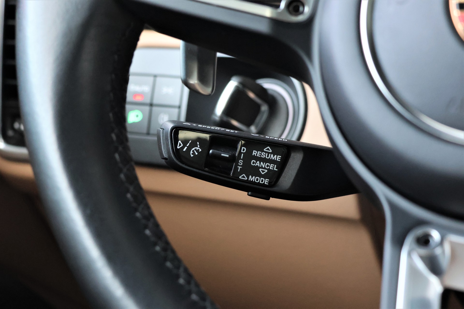 PORSCHE Cayenne Turbo Coupé S E-Hybrid (CH) + 3.0T AHK-image-16